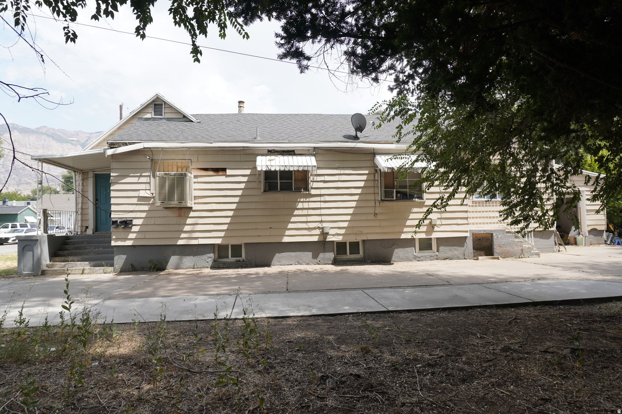 main property photo 16