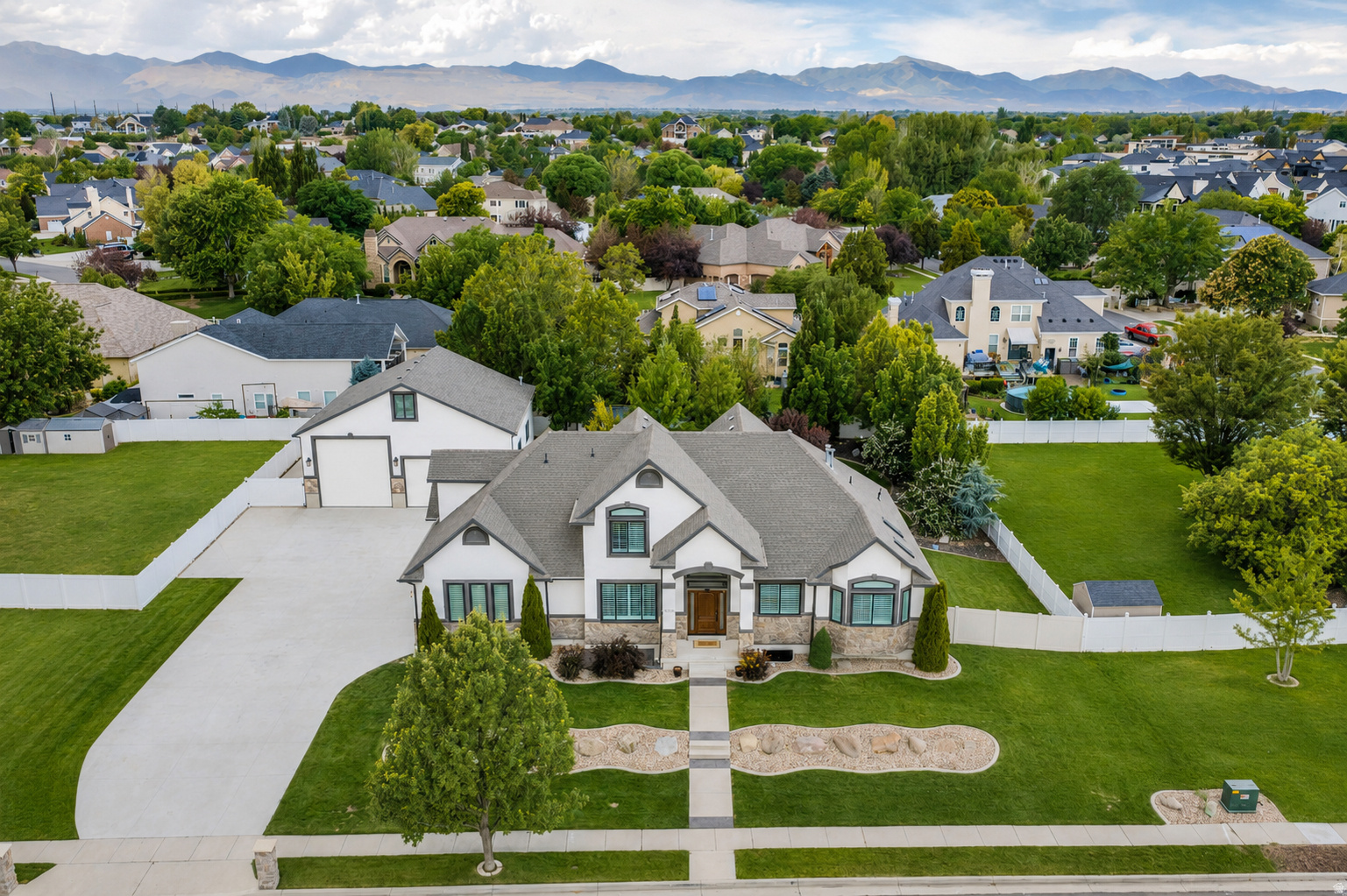 main property photo 79
