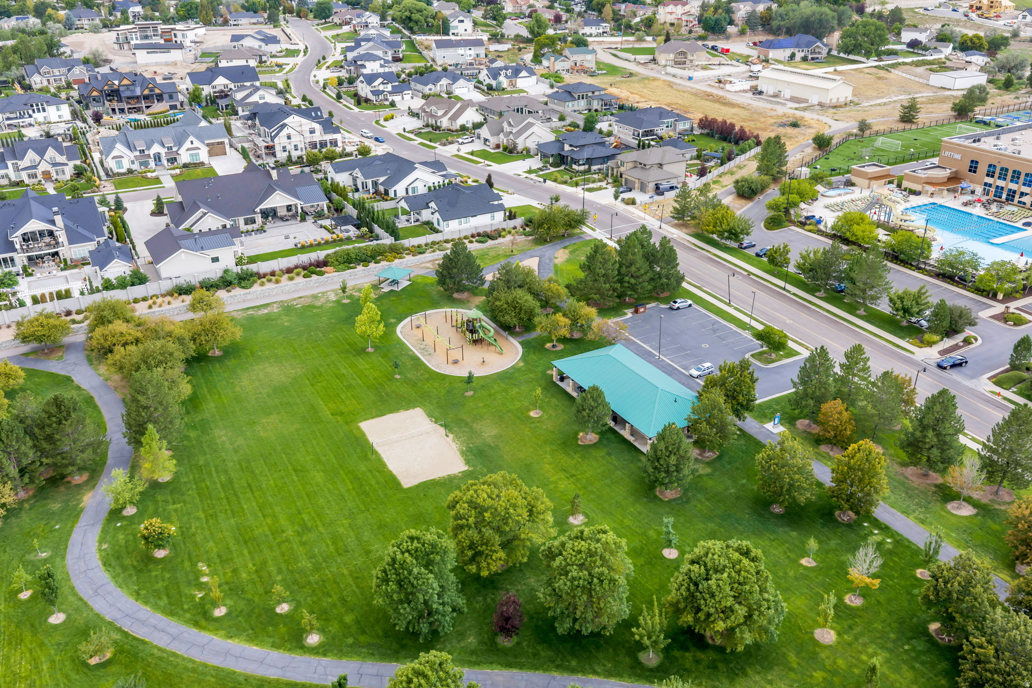 main property photo 81
