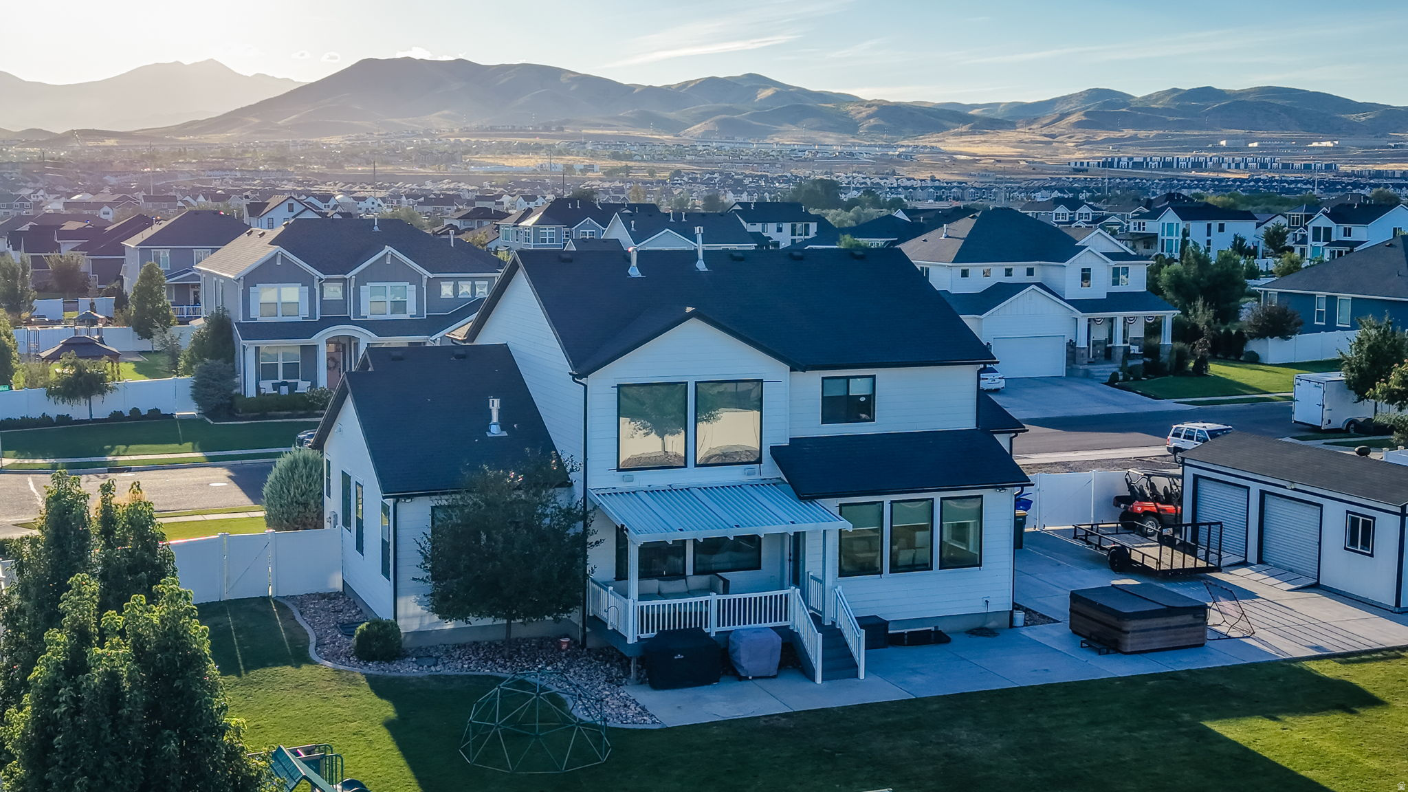 main property photo 47