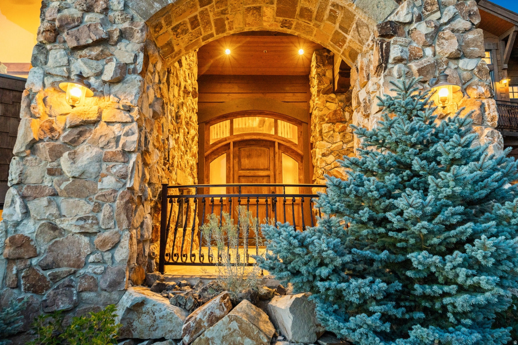 main property photo 98