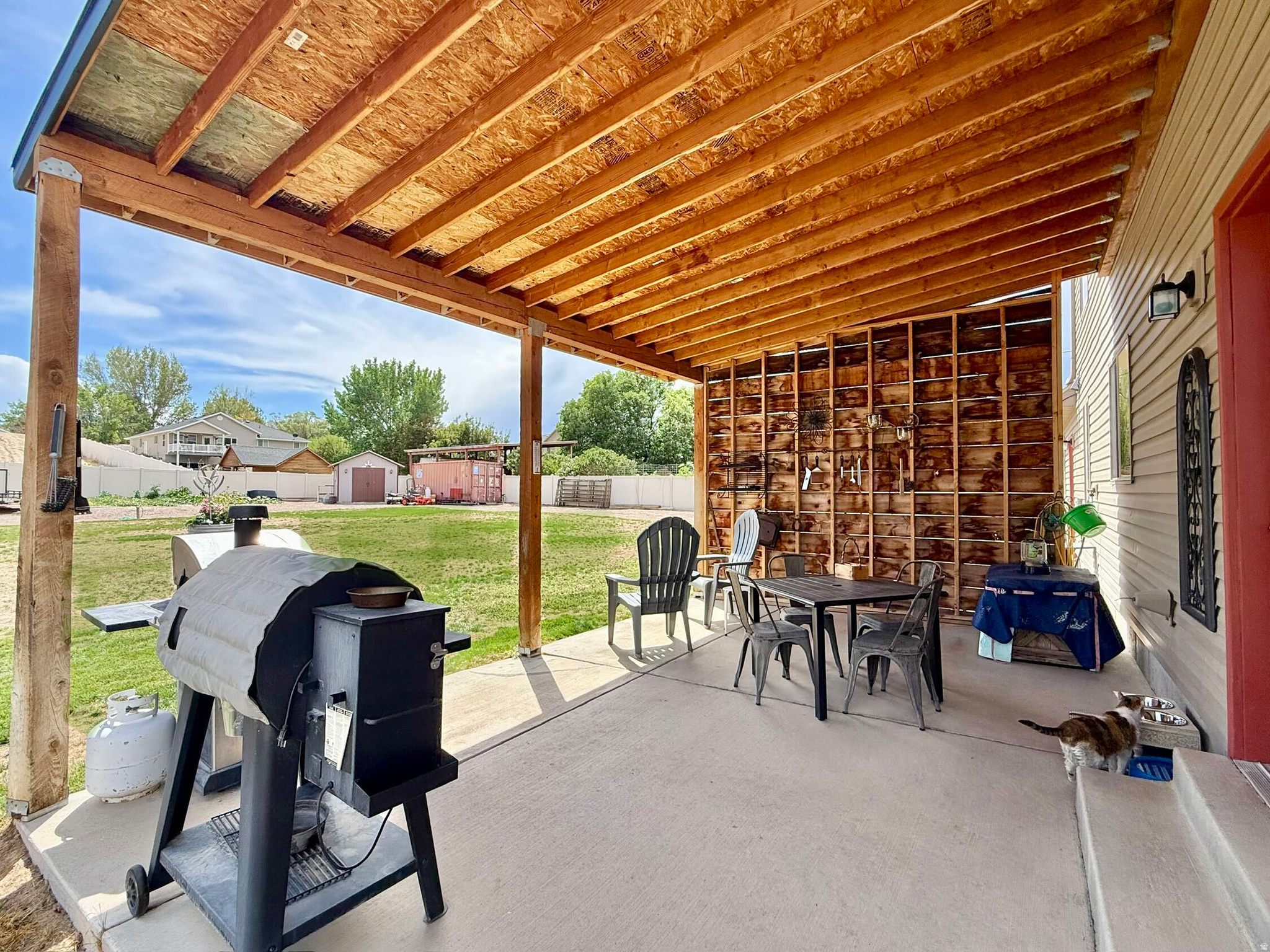 main property photo 34