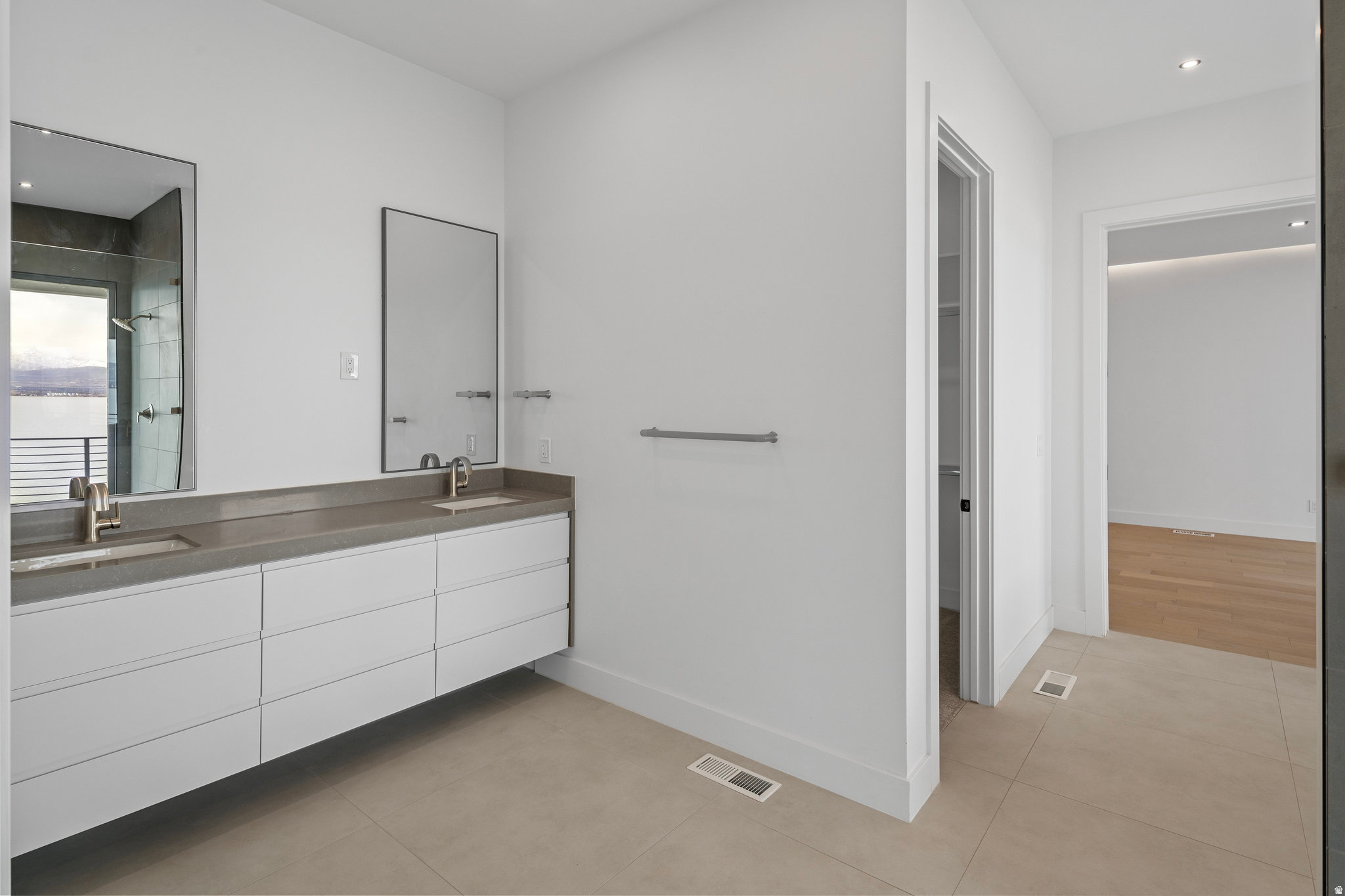 main property photo 65