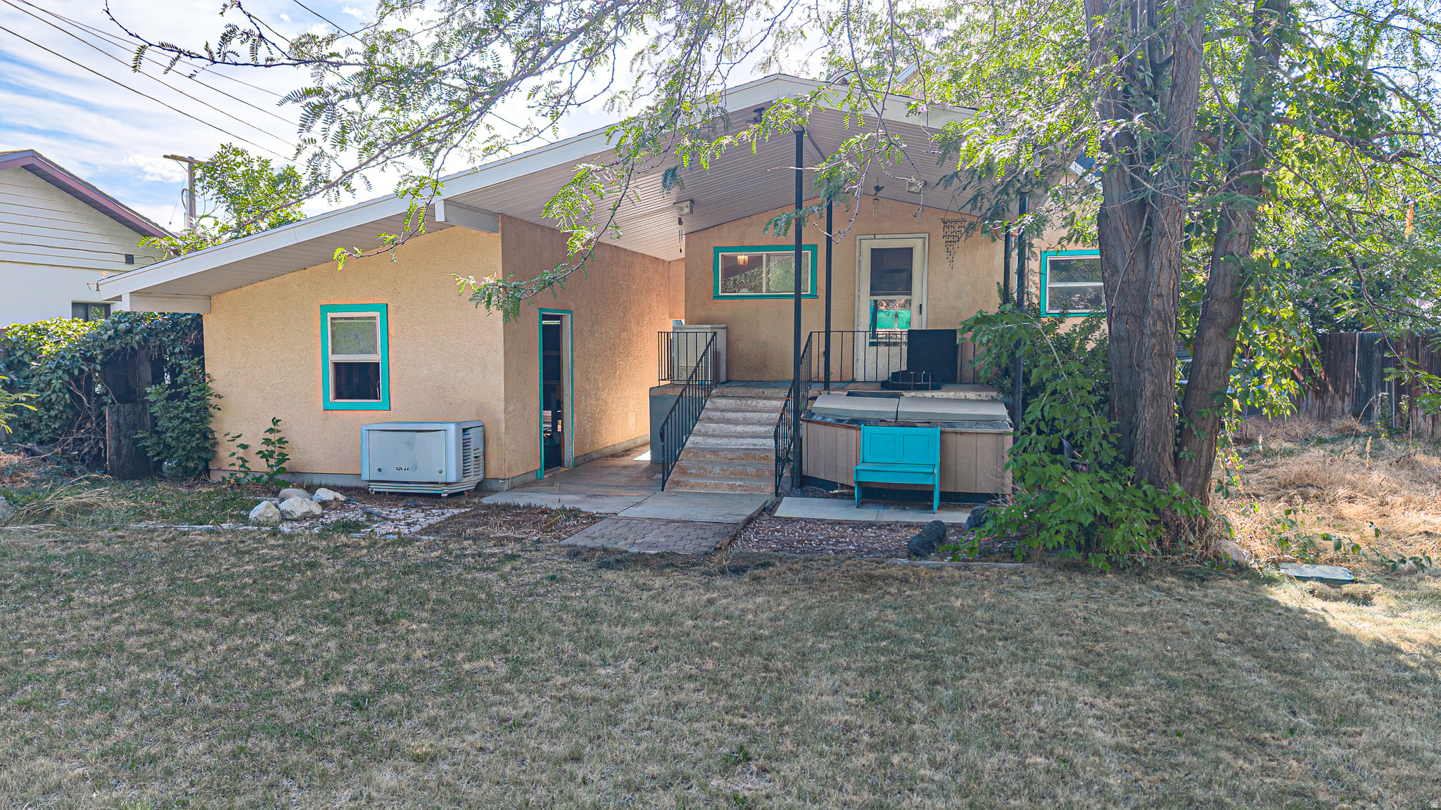 main property photo 20