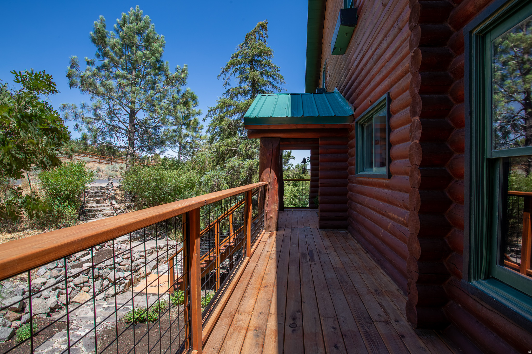 main property photo 13