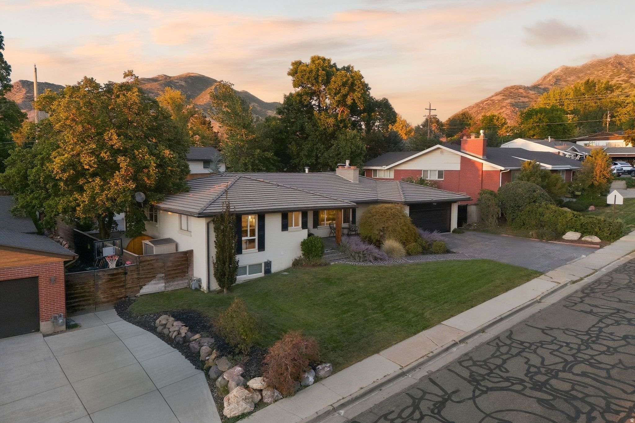 main property photo 81