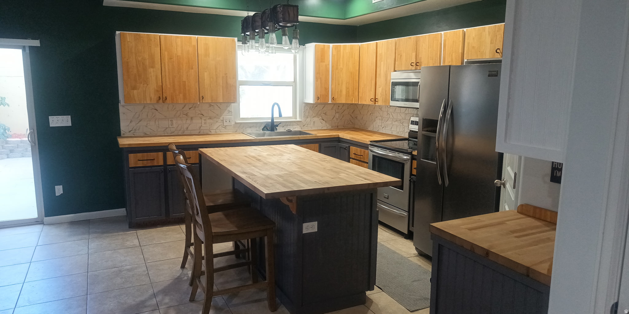 main property photo 7