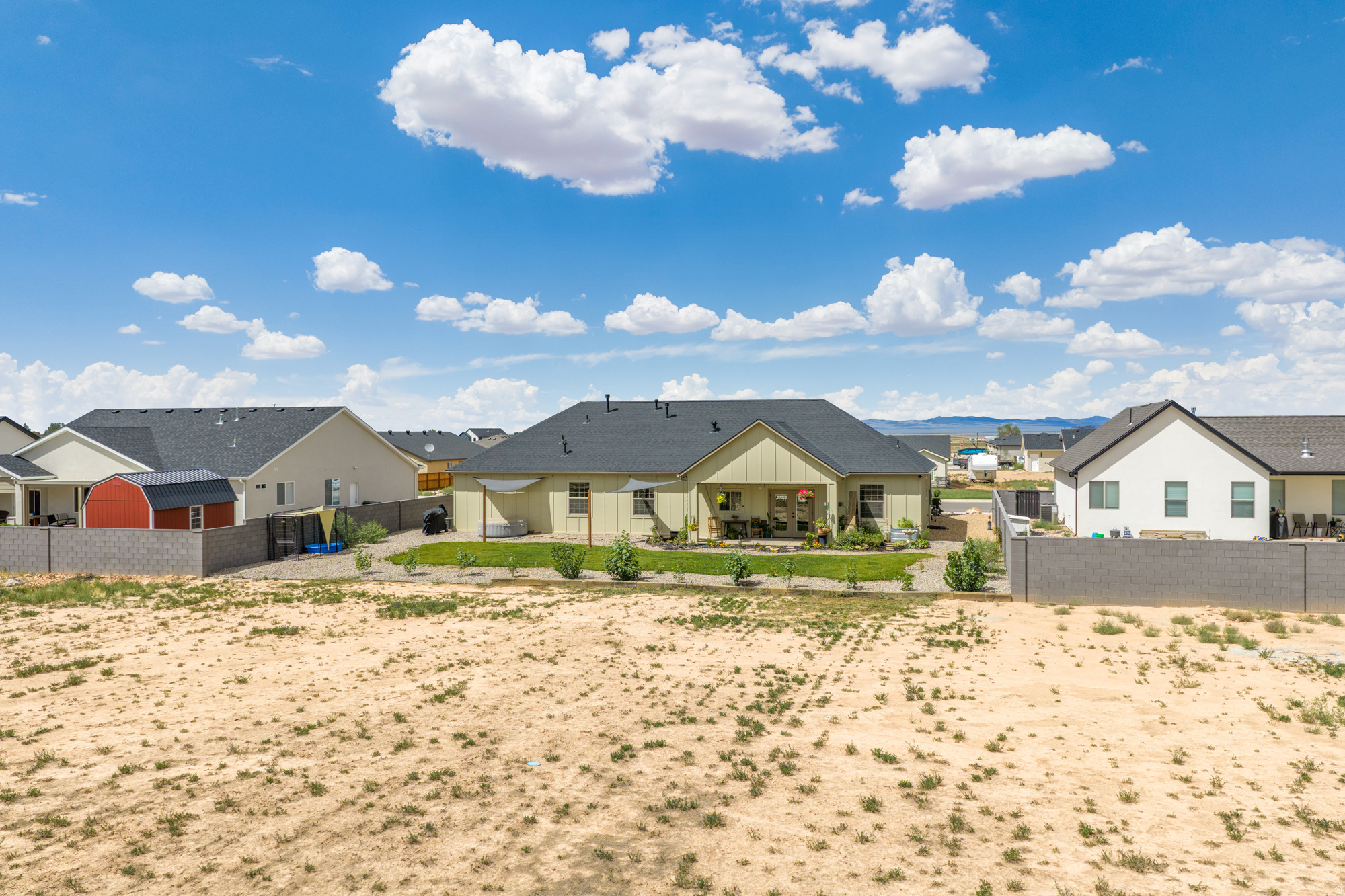 main property photo 37