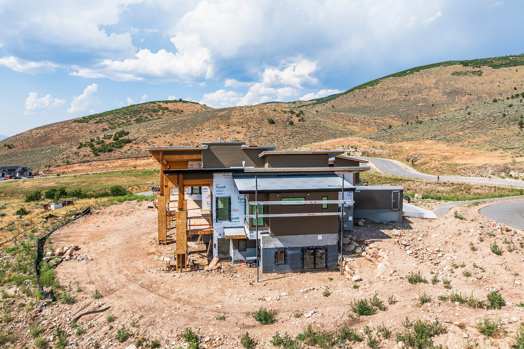 main property photo 19