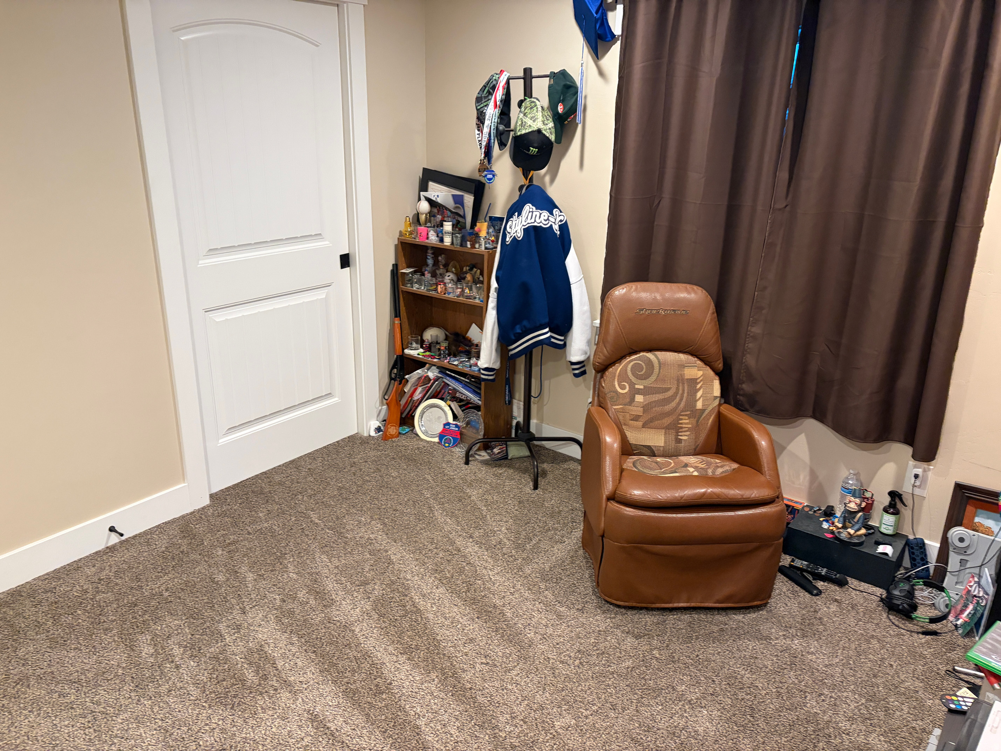 main property photo 36