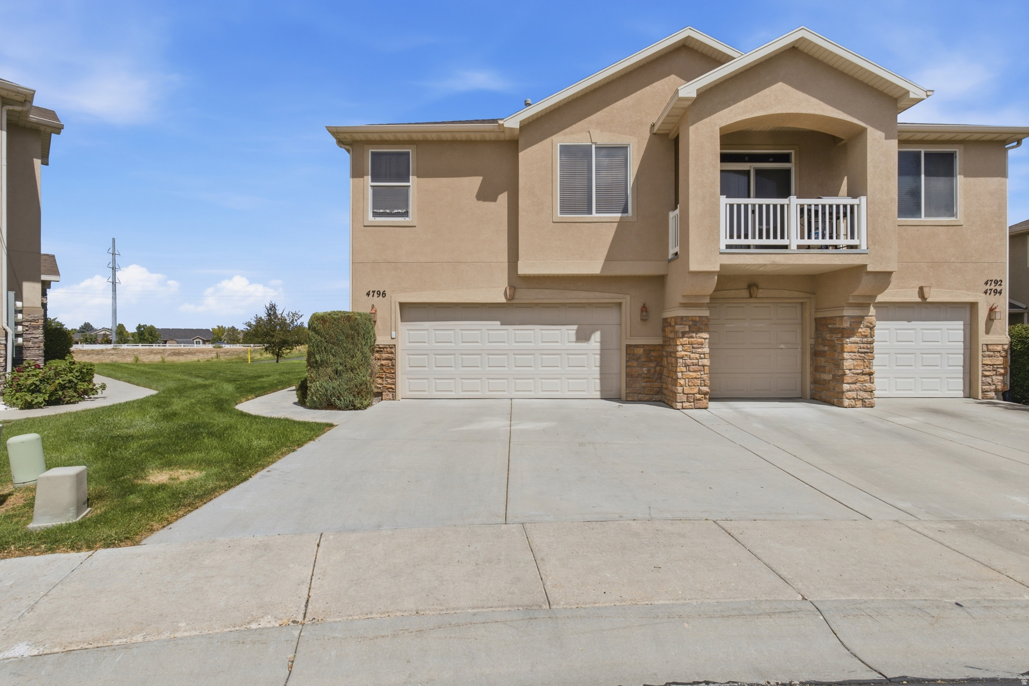 main property photo 22
