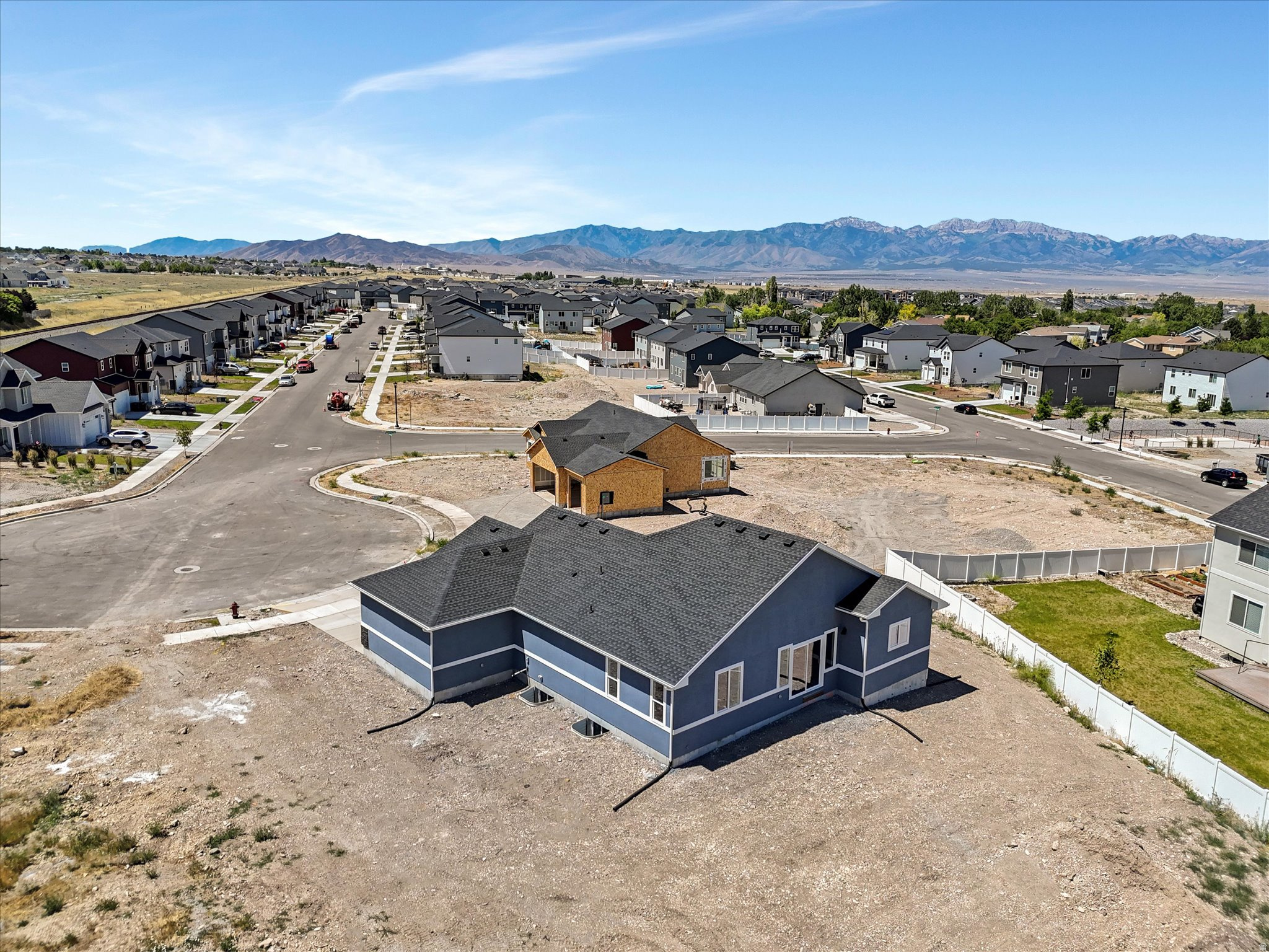 main property photo 20