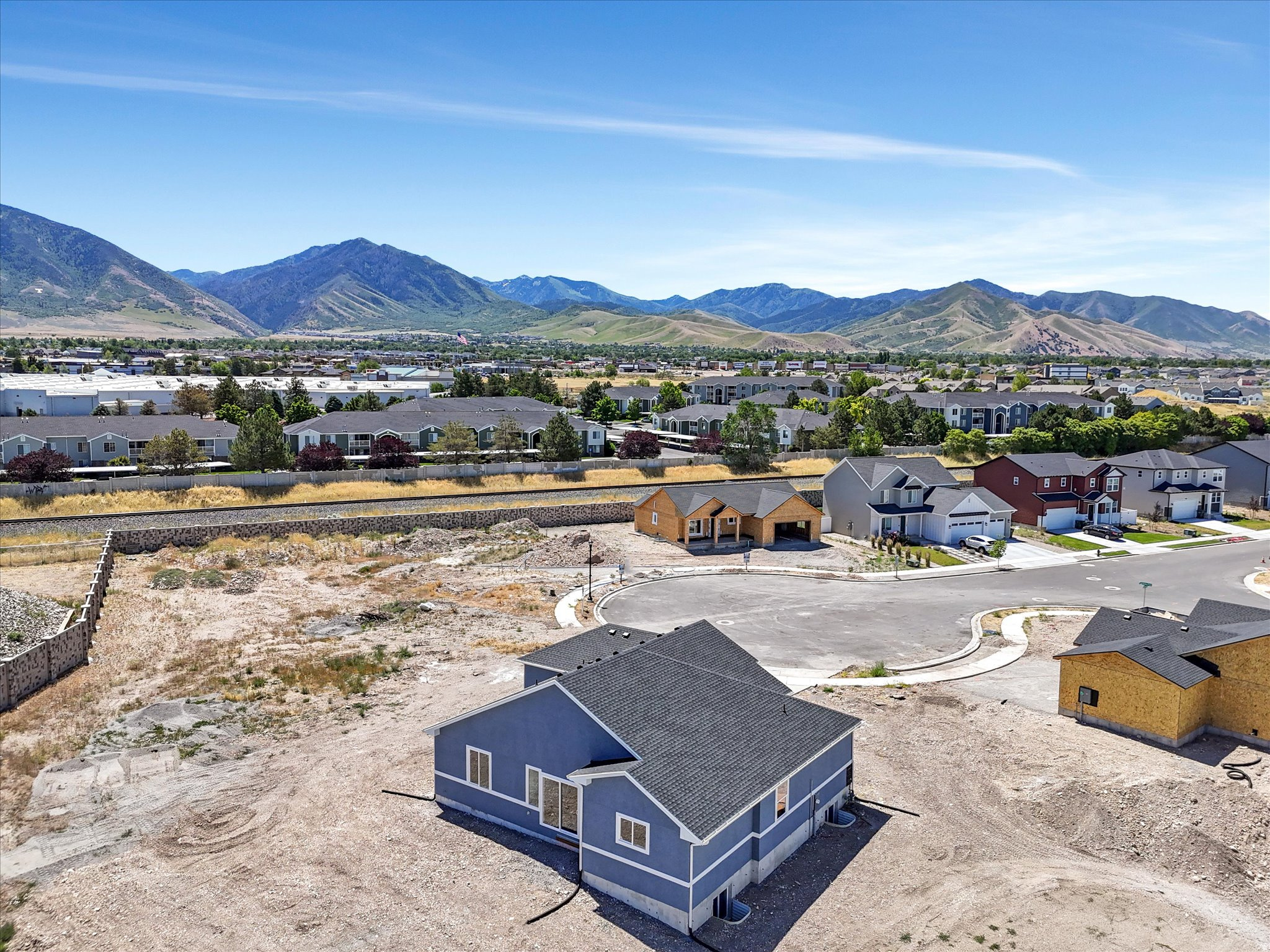 main property photo 22