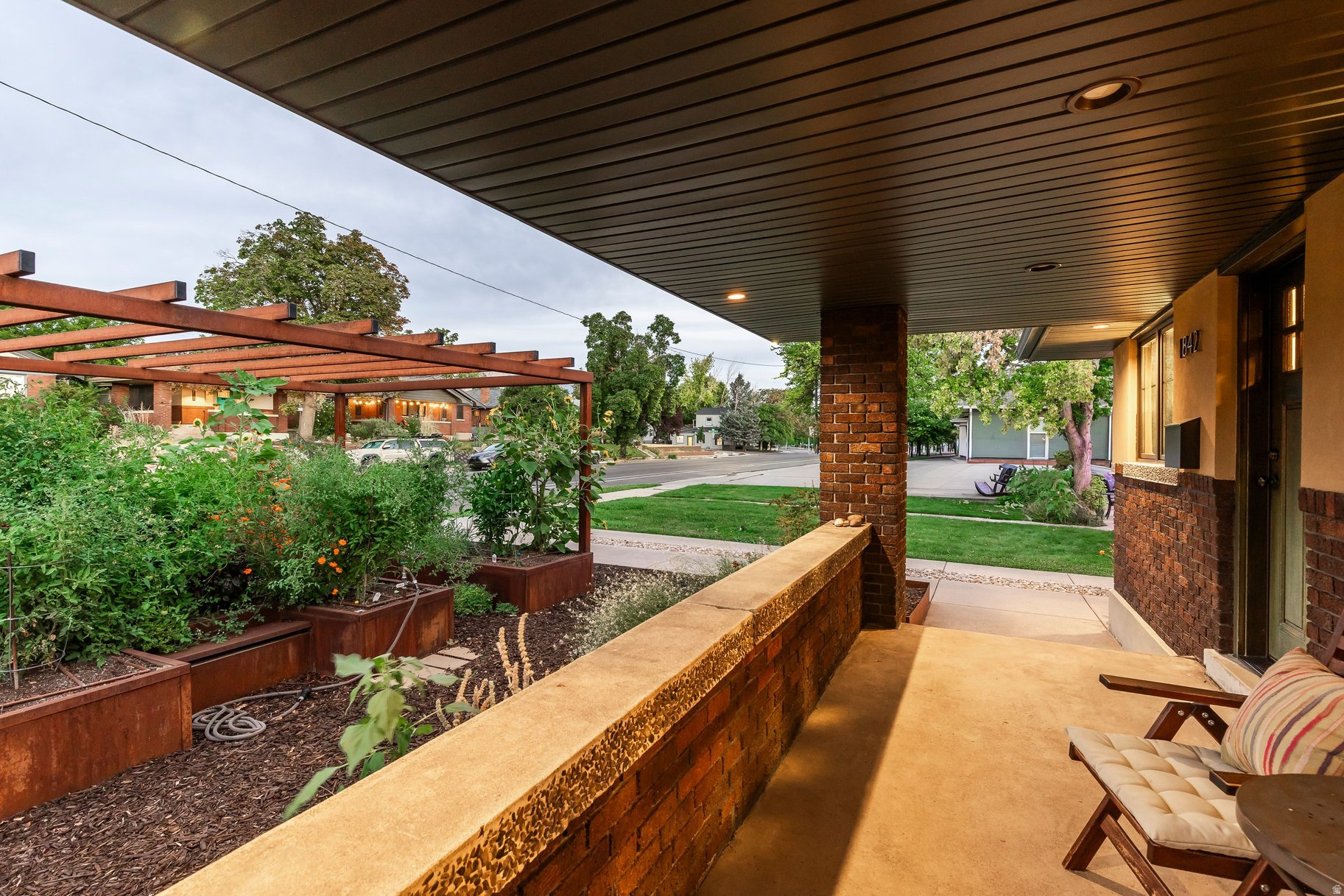 main property photo 38