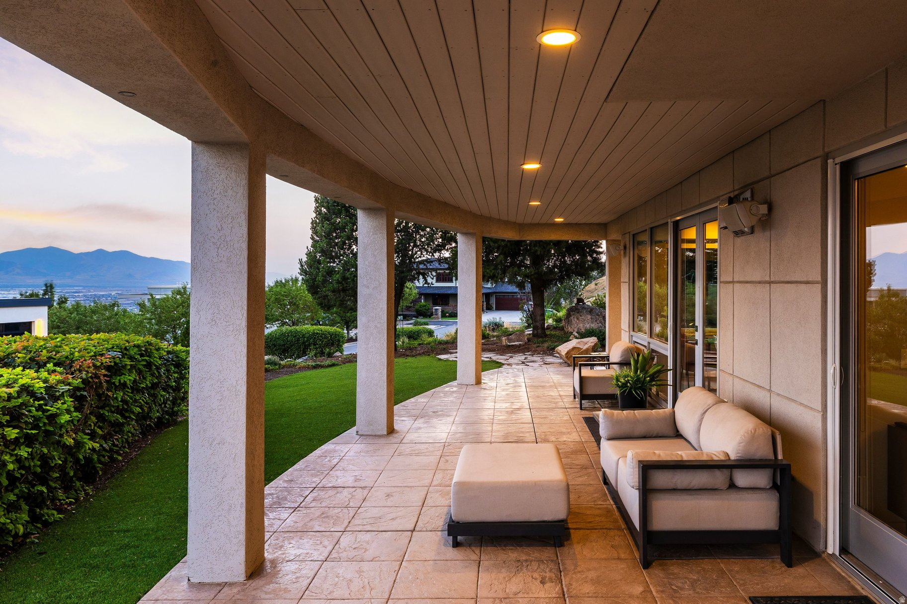 main property photo 81