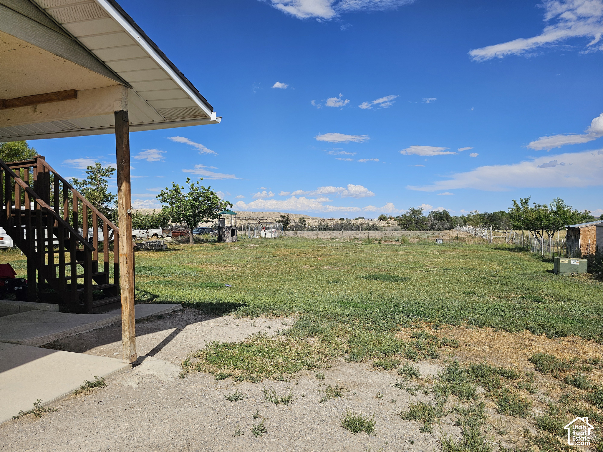 main property photo 27