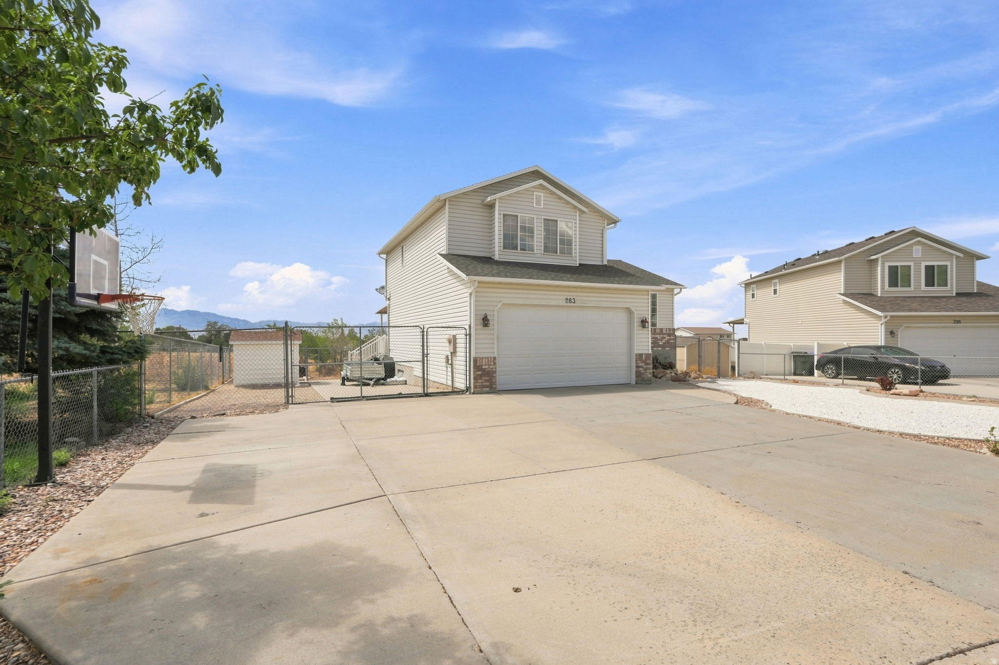 main property photo 41