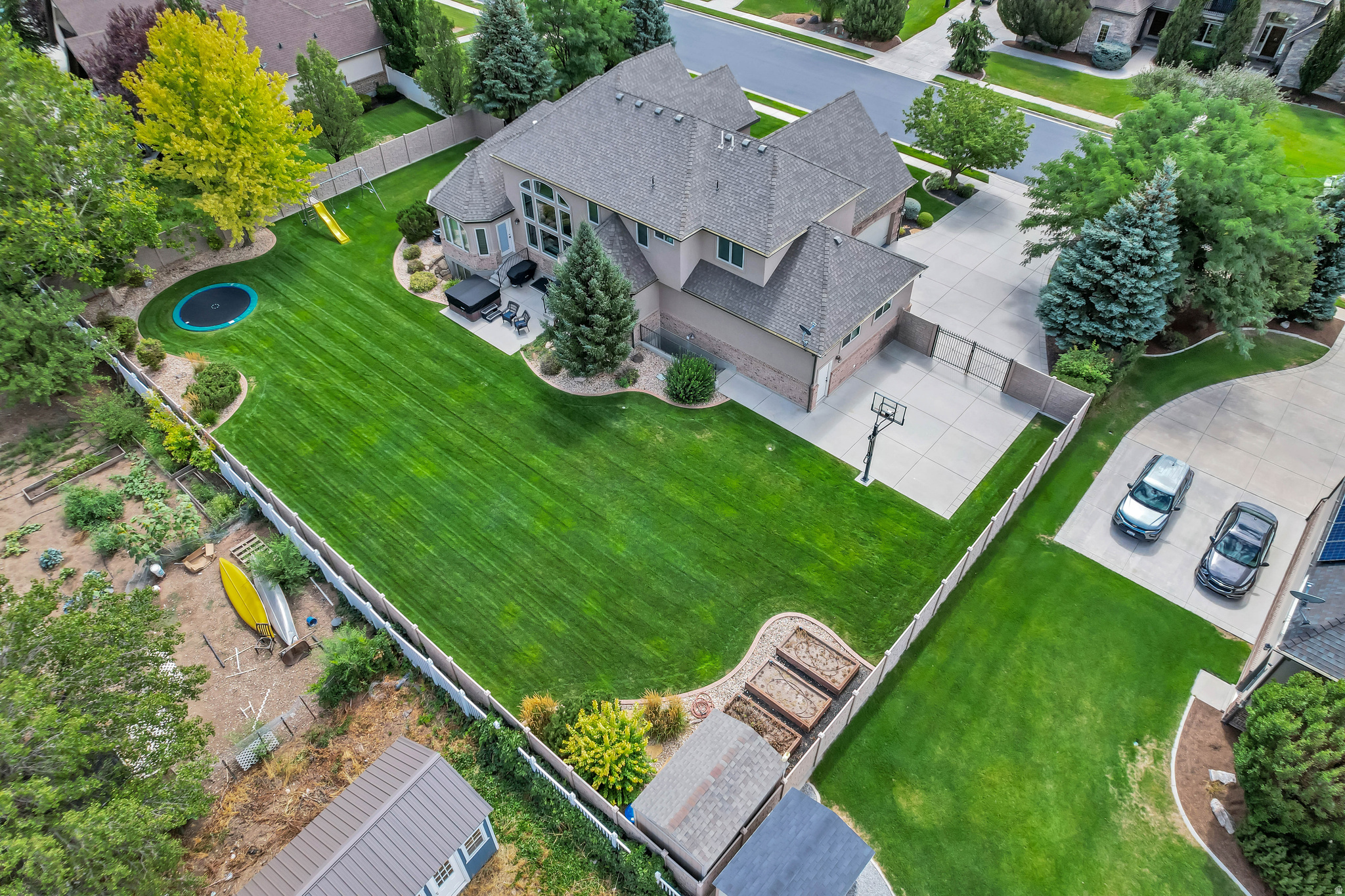 main property photo 78