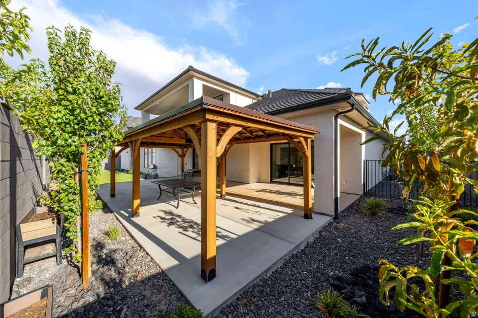 main property photo 76