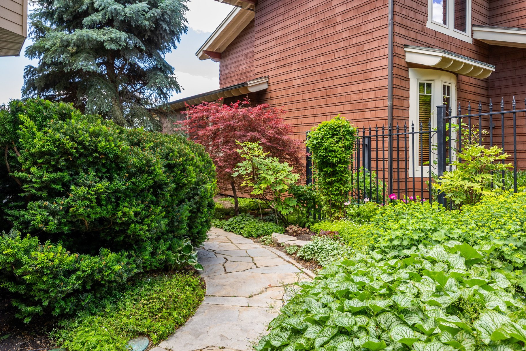 main property photo 51
