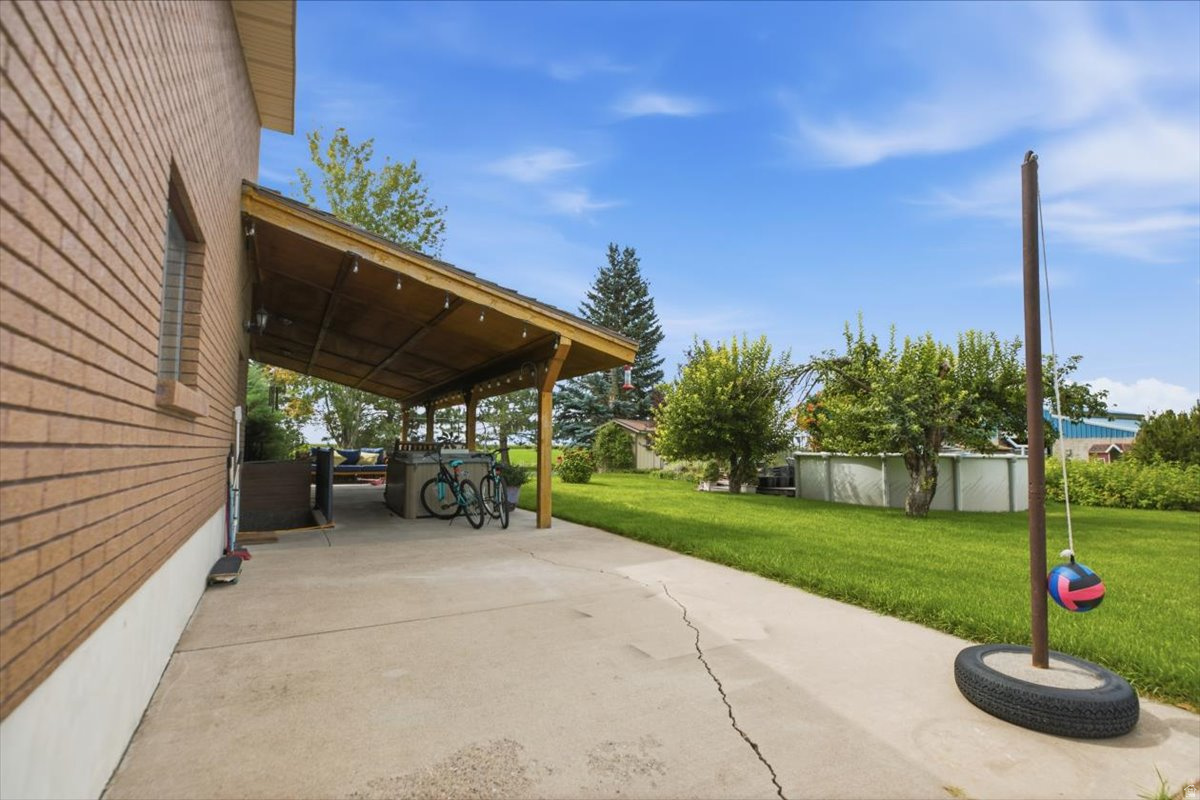 main property photo 58