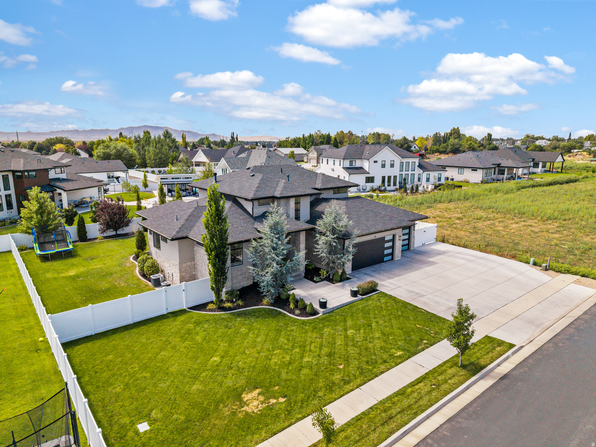 main property photo 61