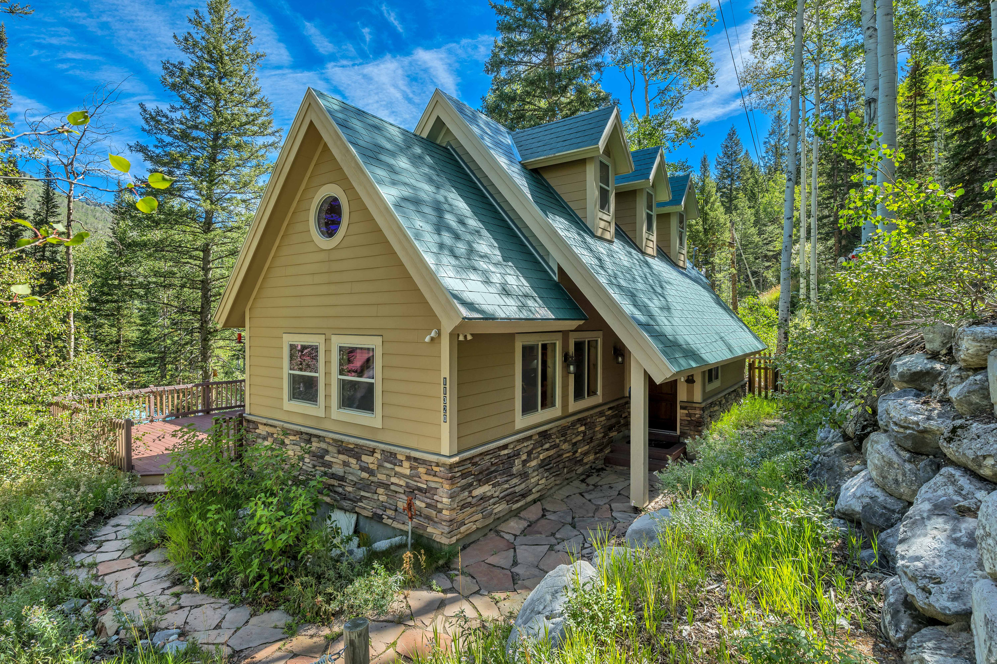 main property photo 4