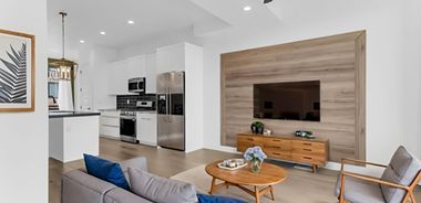 image of property with 3 Bed | 4 Bath | 1,952 Sqft
