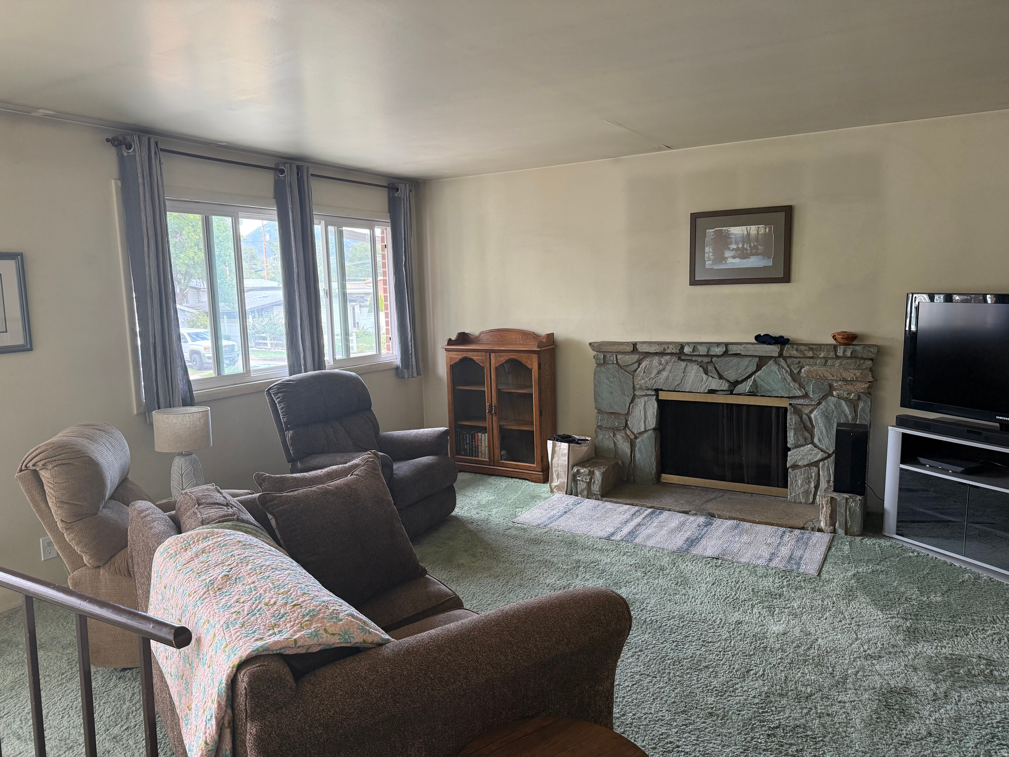 main property photo 3