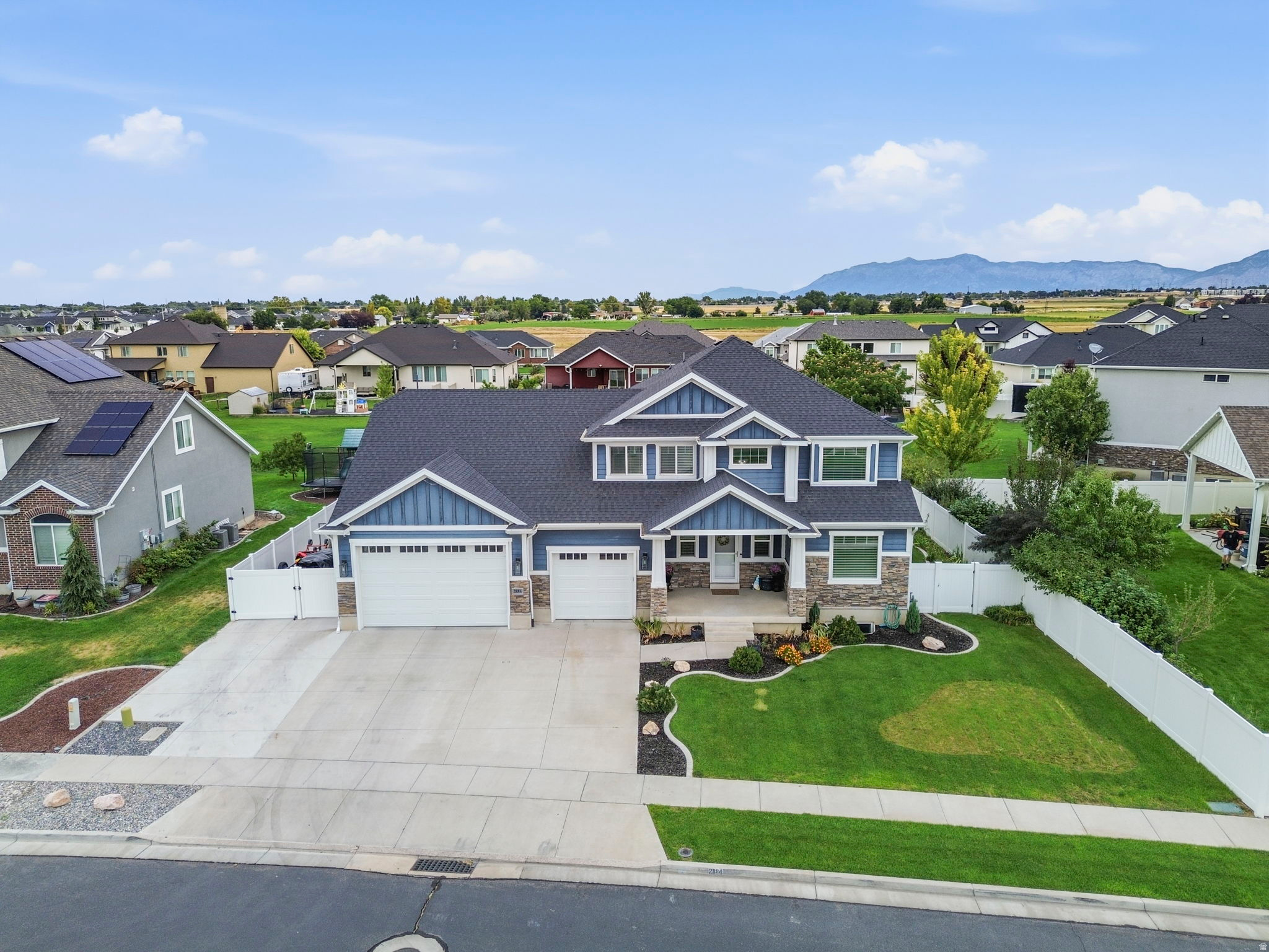 main property photo 47