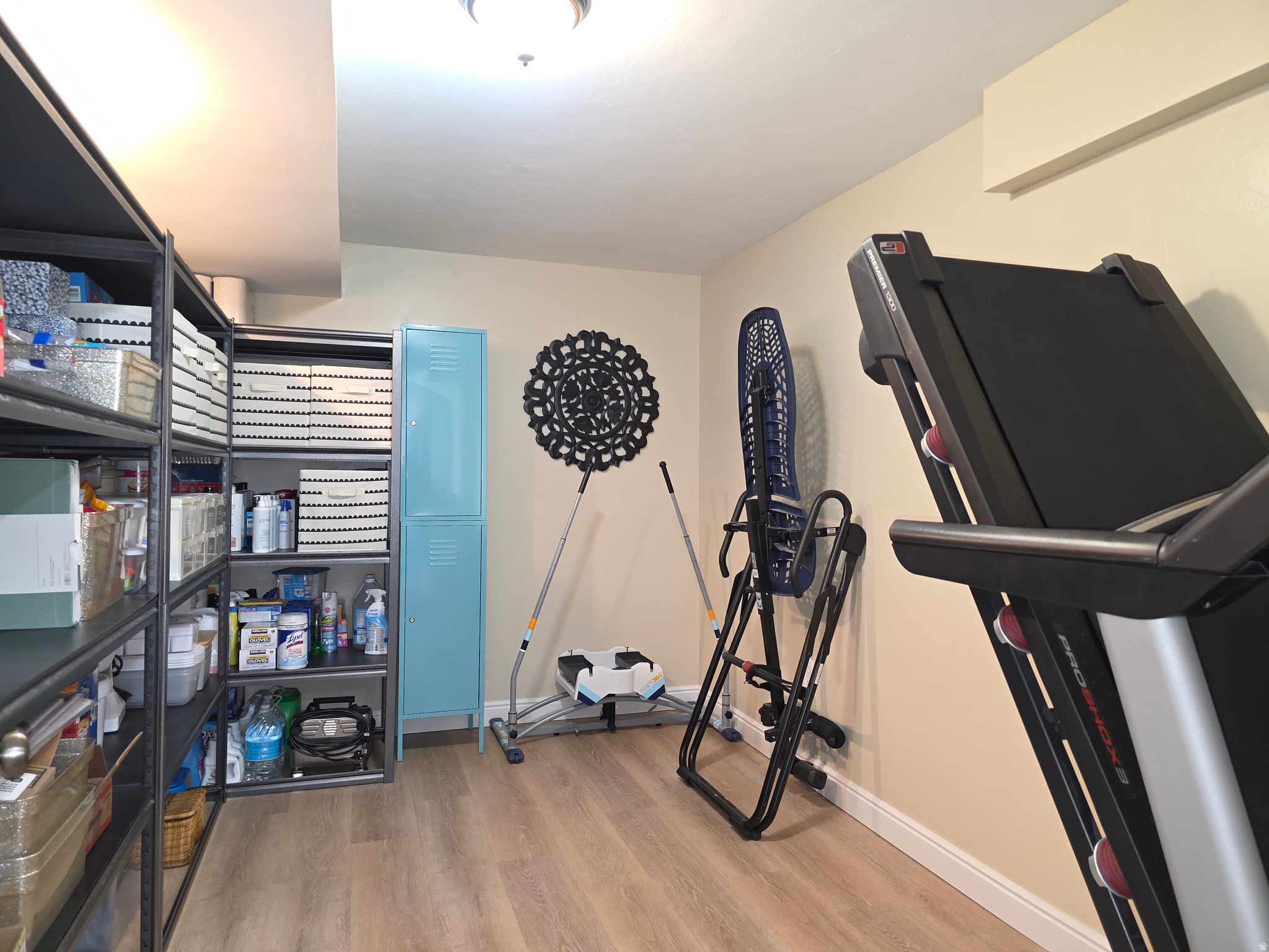main property photo 28