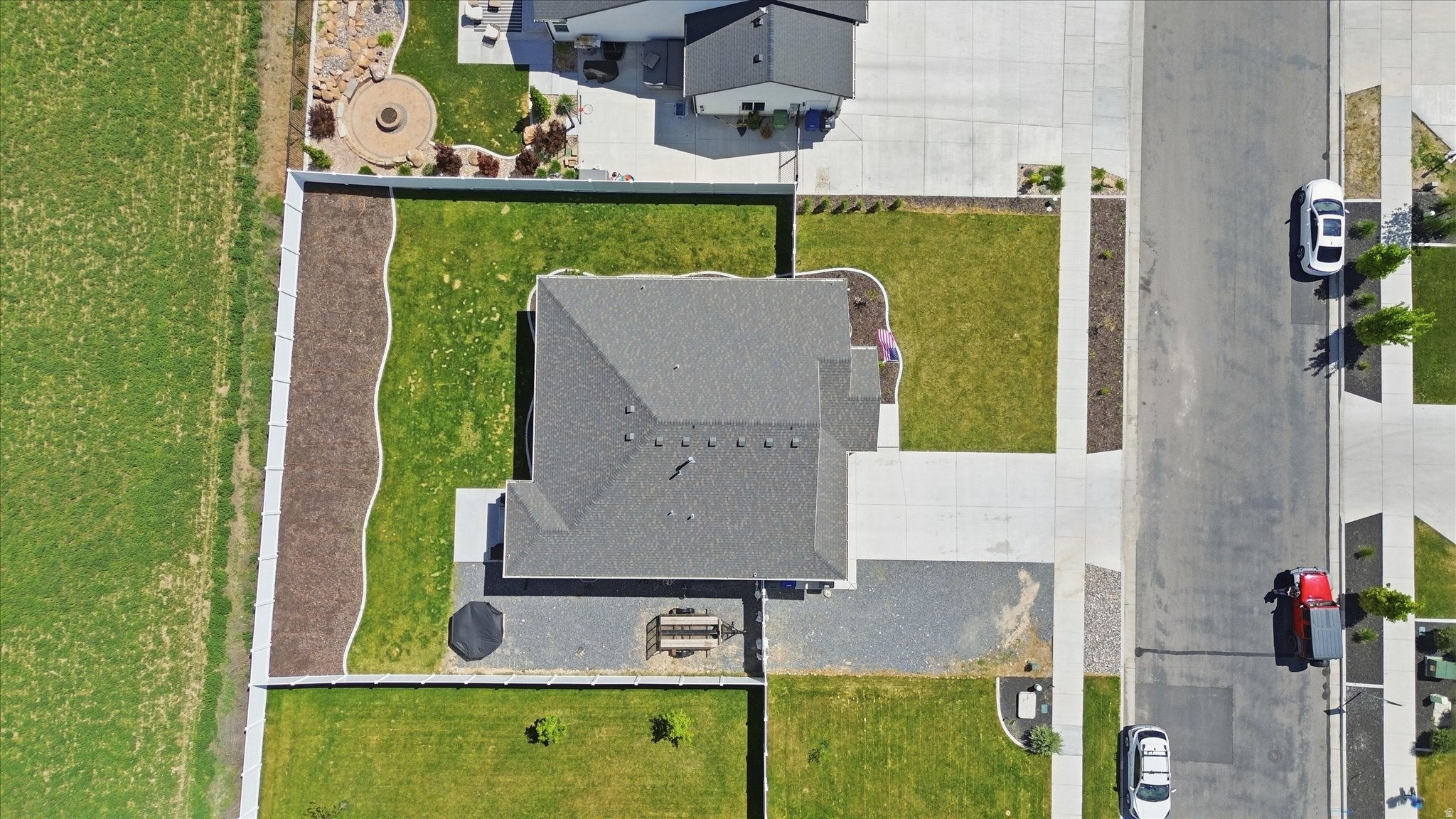 main property photo 41