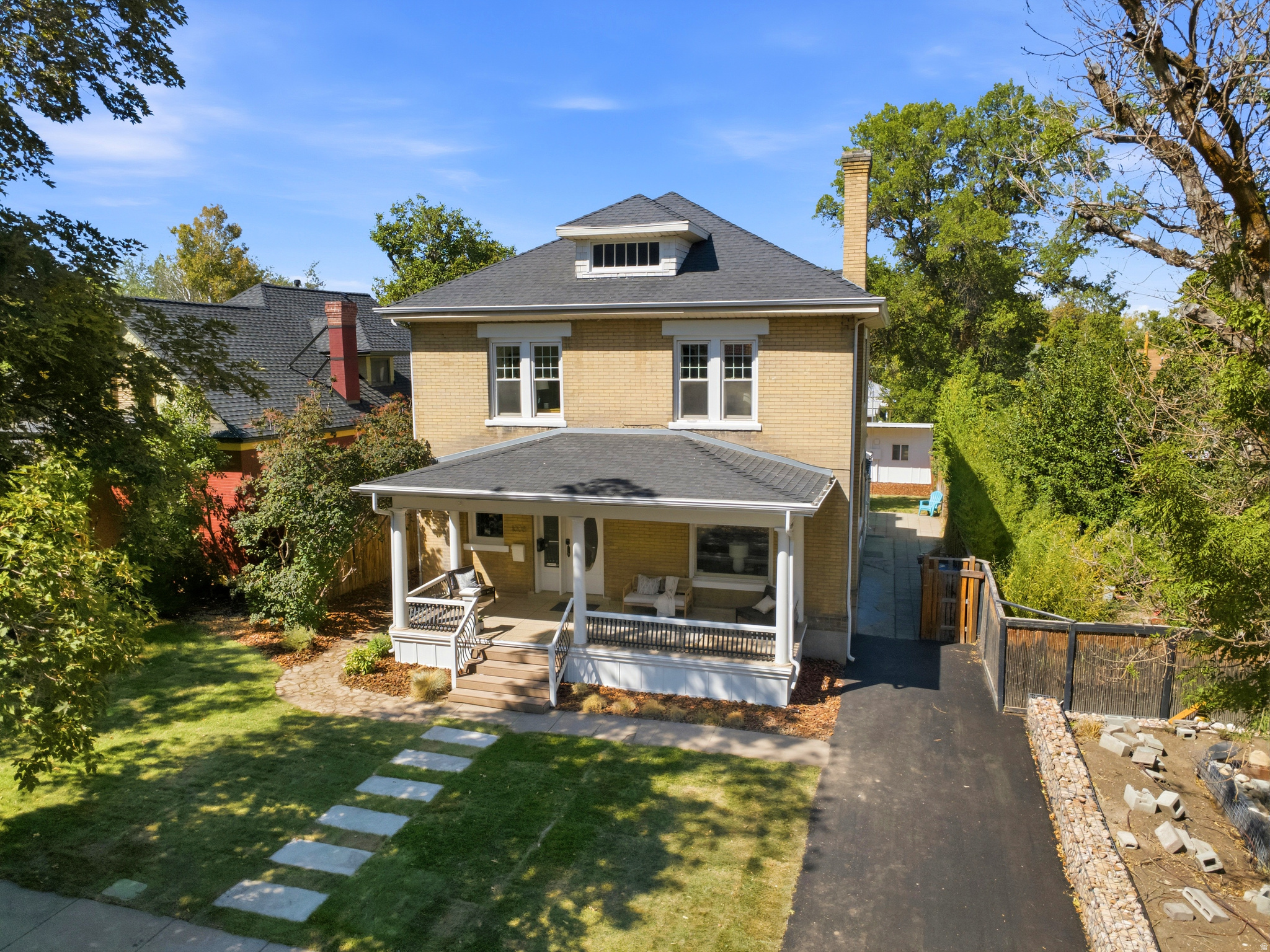 main property photo 74
