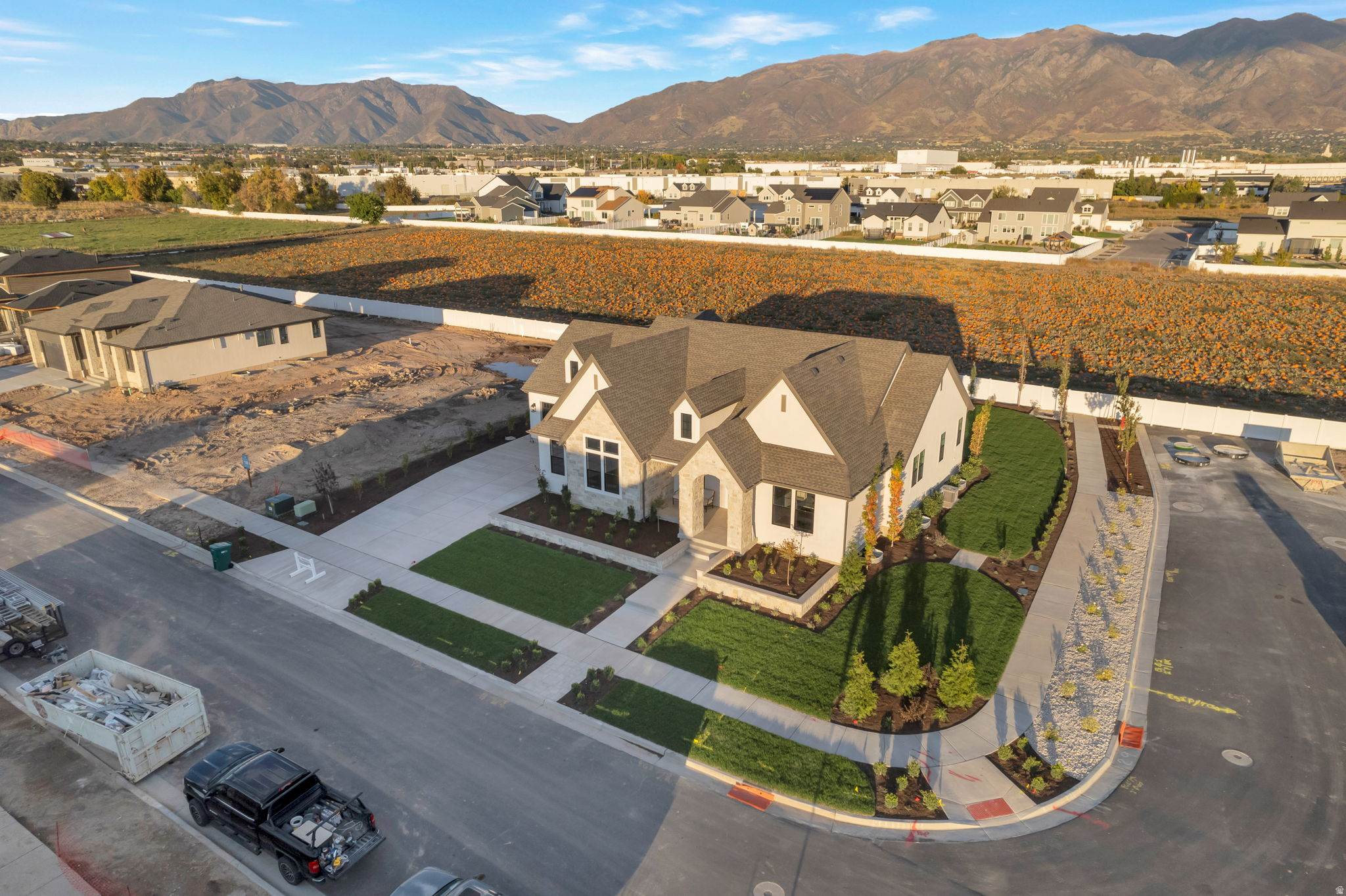 main property photo 8