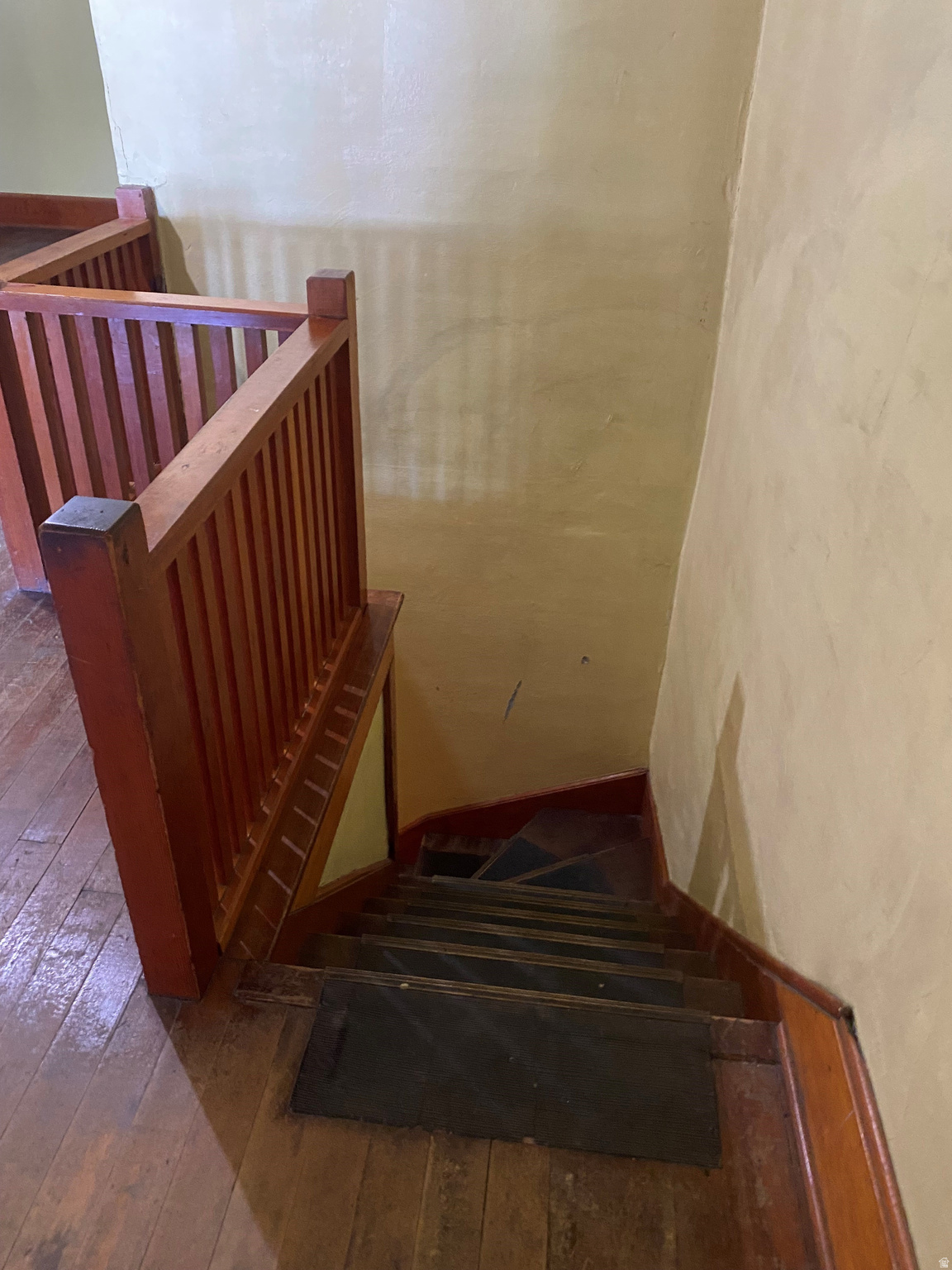 main property photo 29