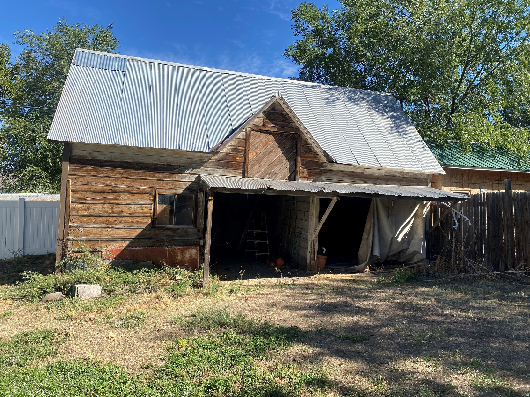main property photo 34