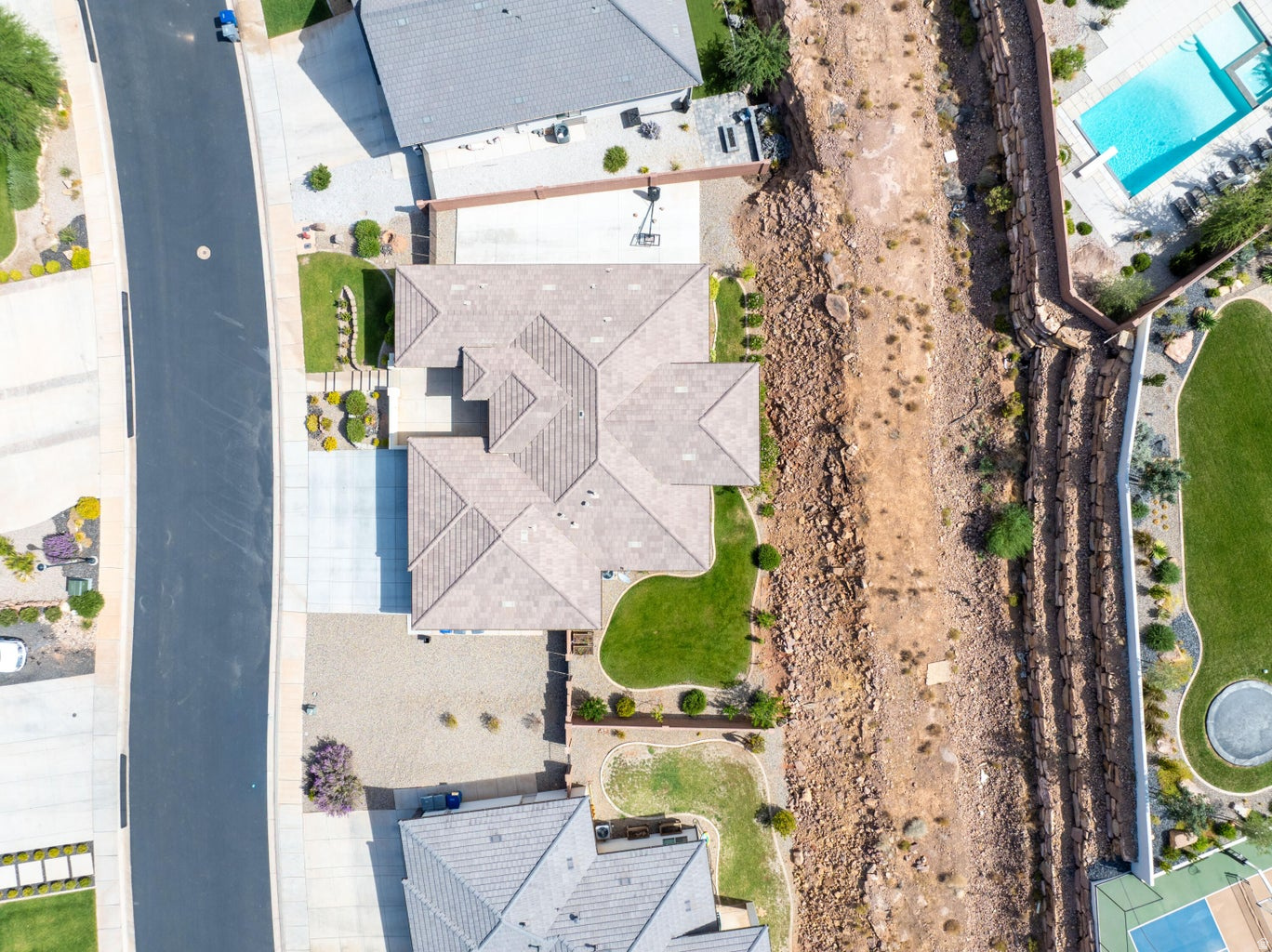 main property photo 46
