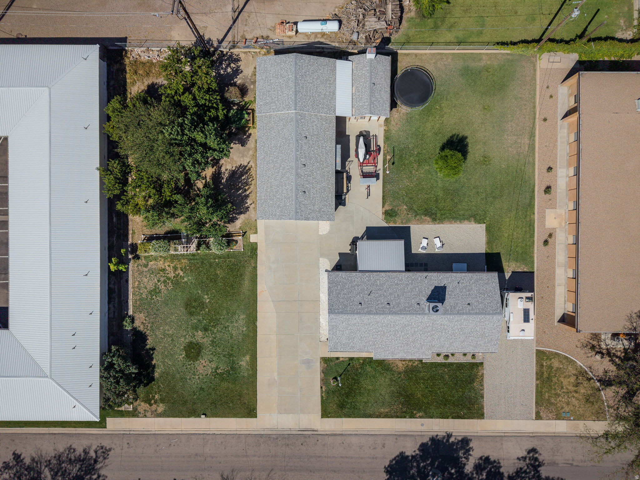 main property photo 52