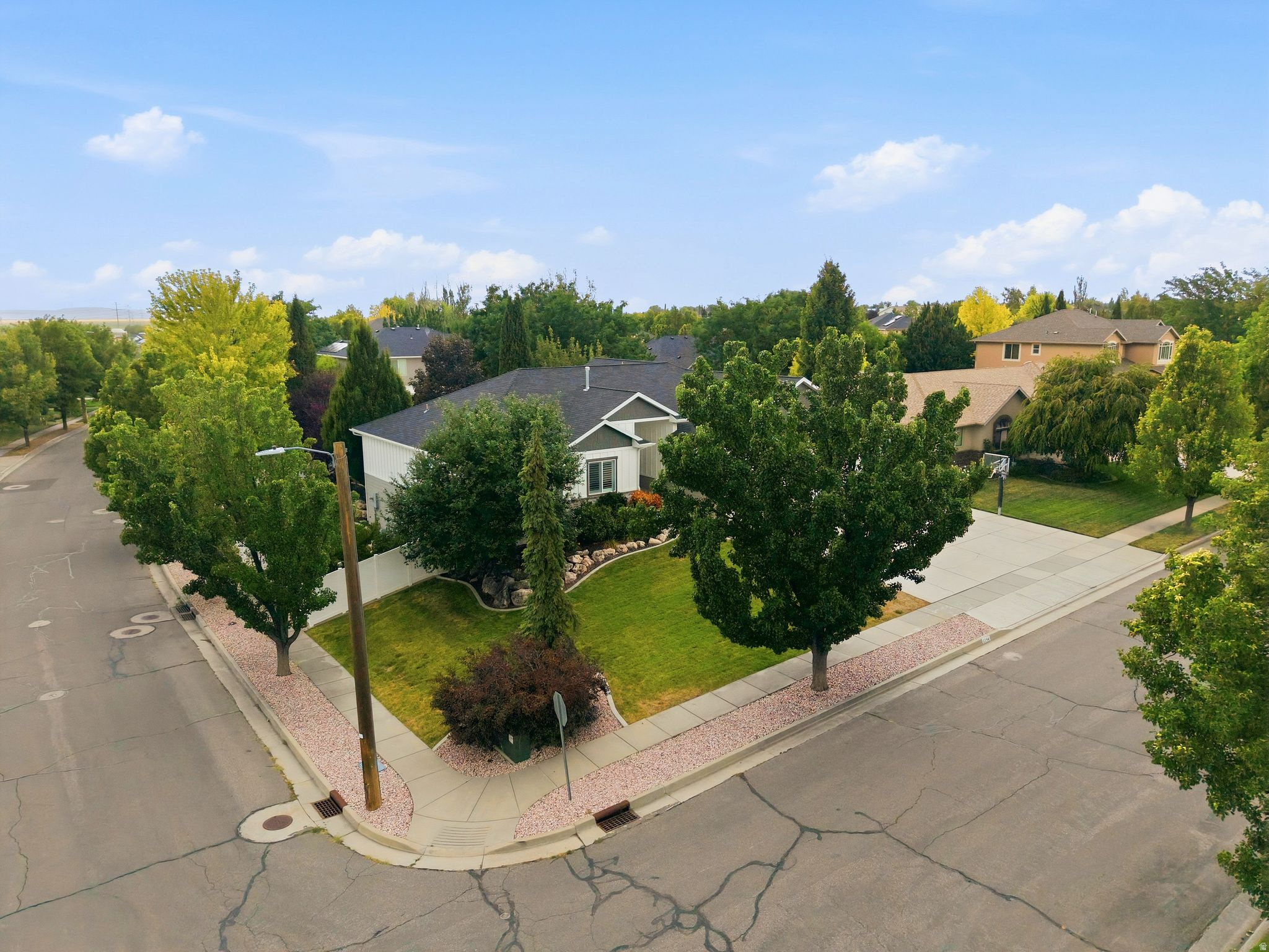 main property photo 60