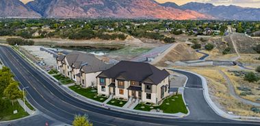 image of property with 4 Bed | 4 Bath | 2,556 Sqft