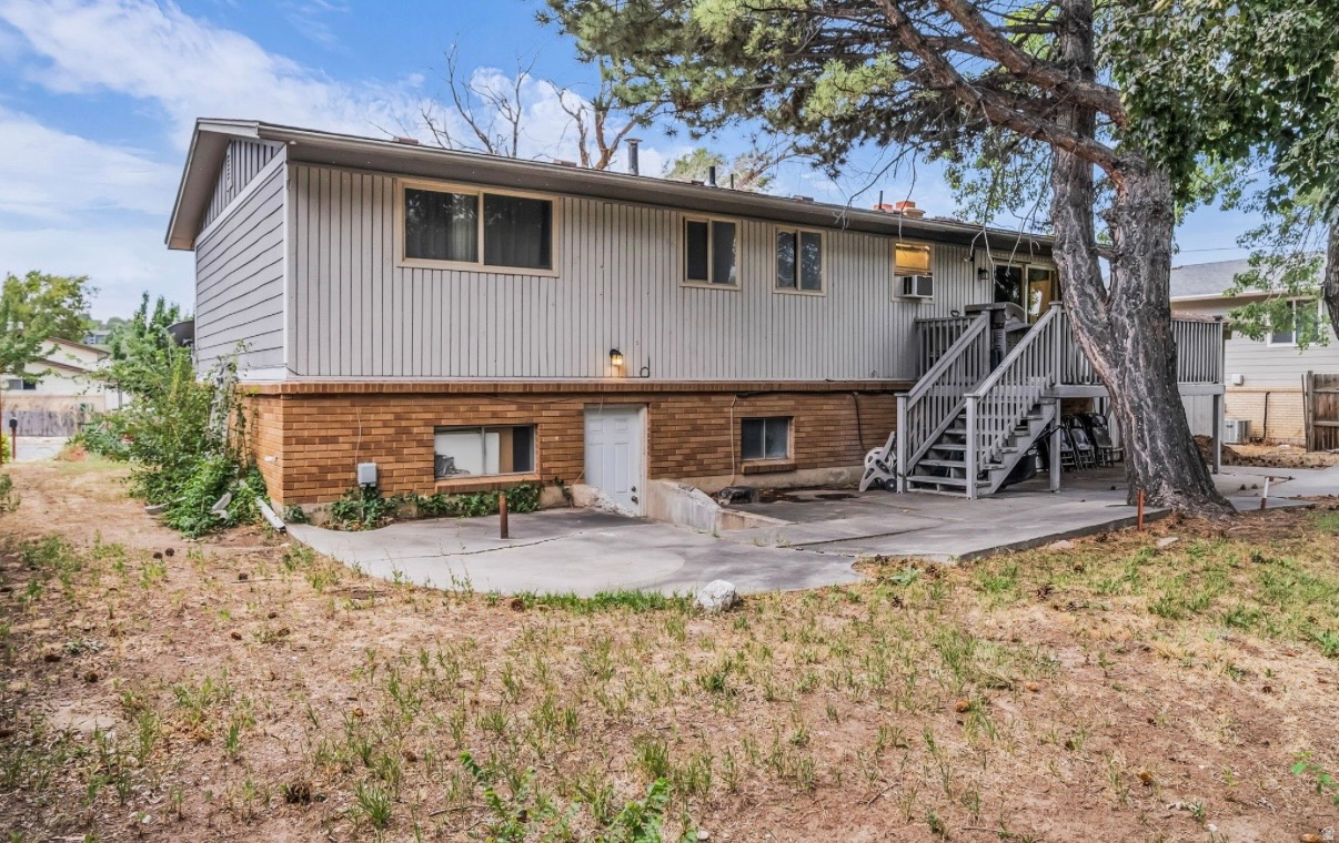 main property photo 20