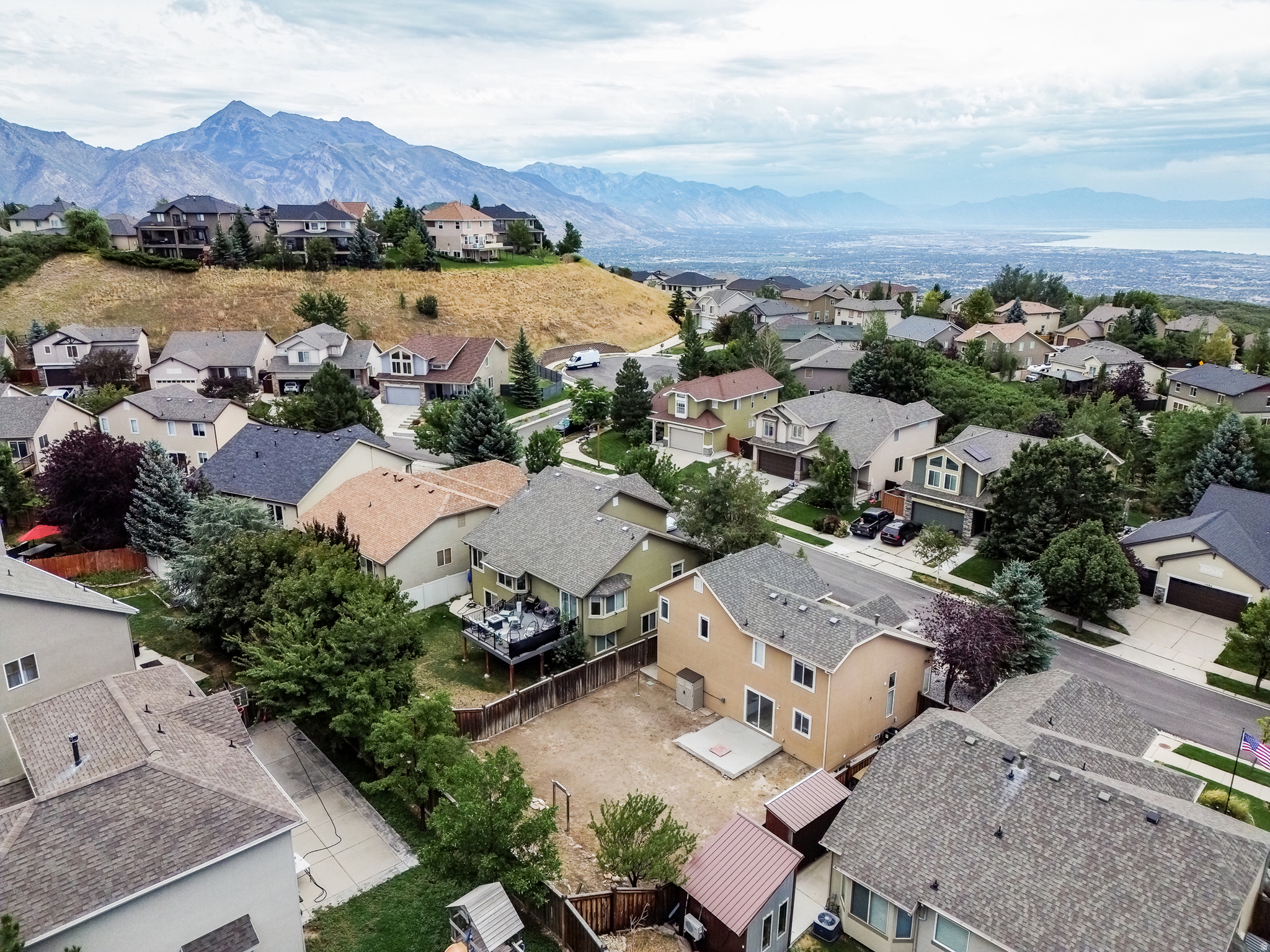 main property photo 41