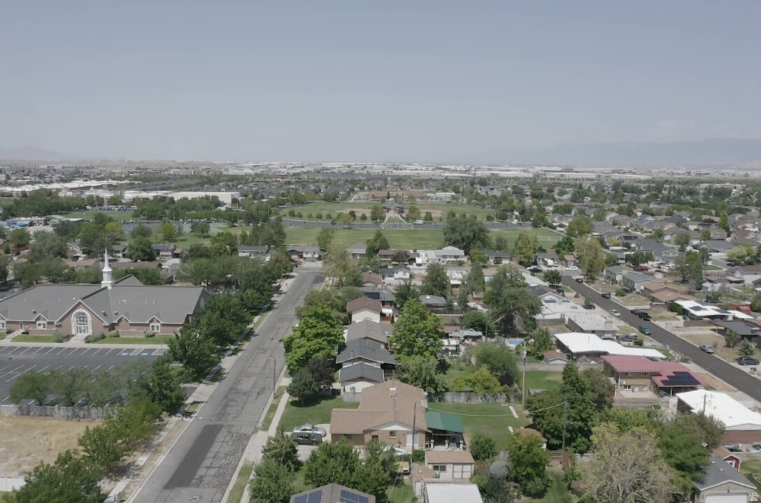 main property photo 58