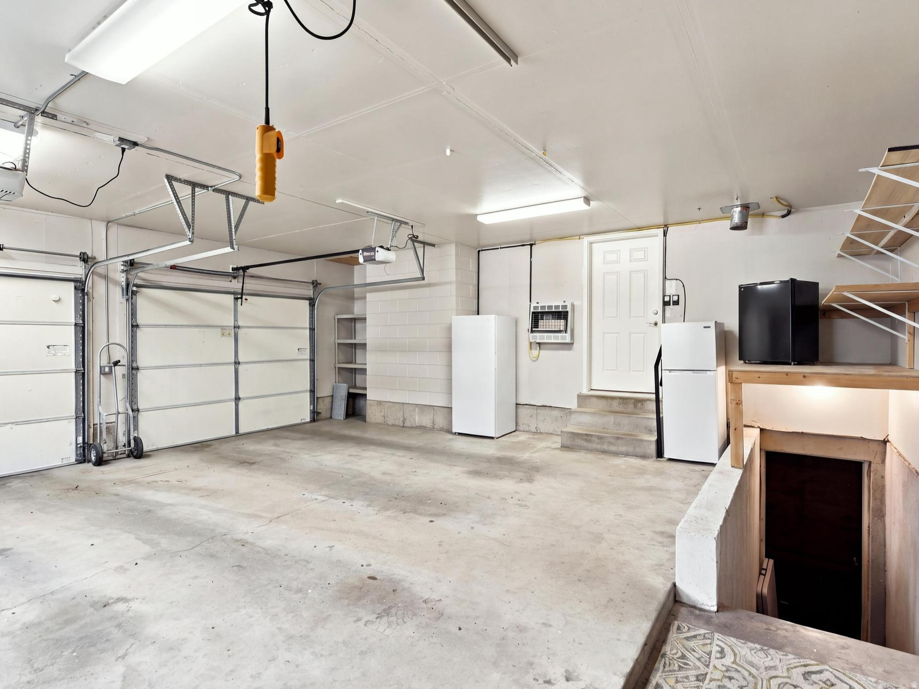 main property photo 40