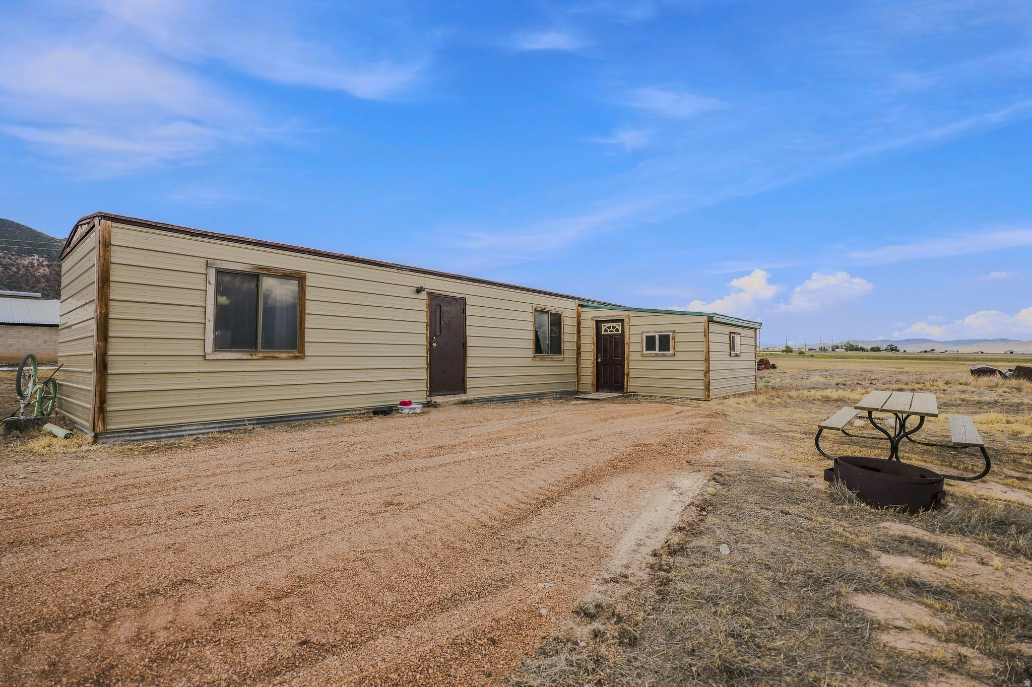 main property photo 45