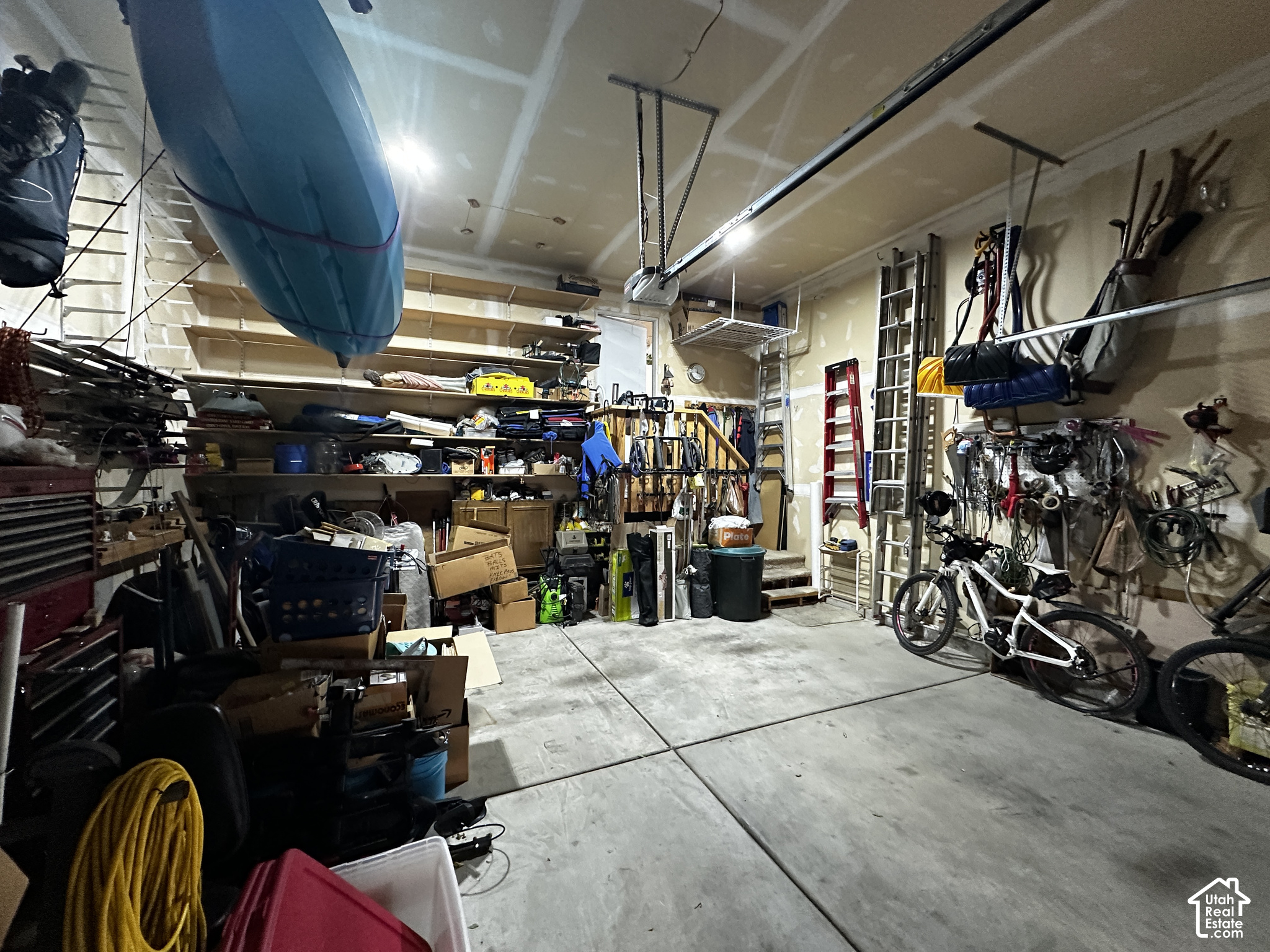 main property photo 16