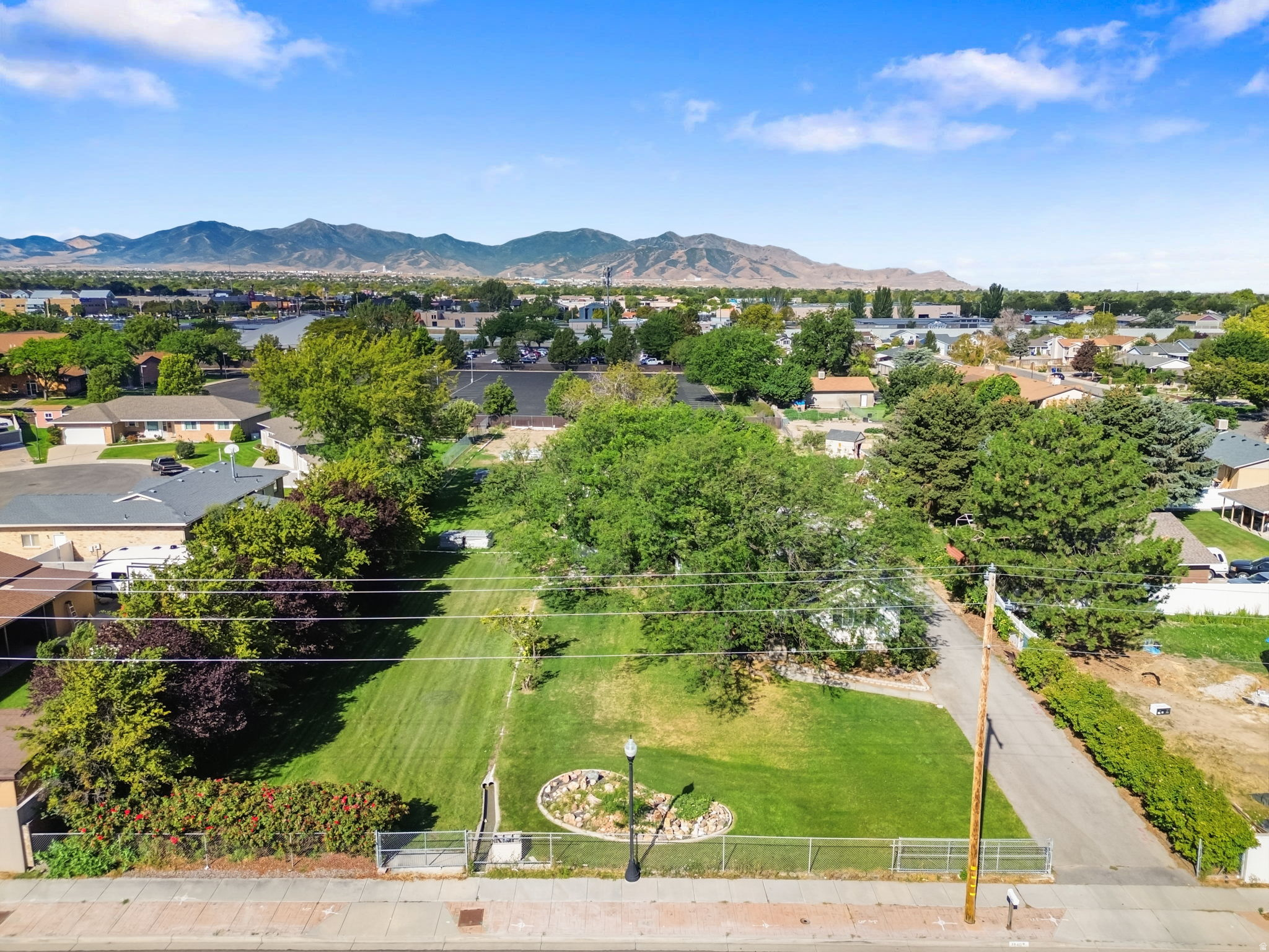 main property photo 27