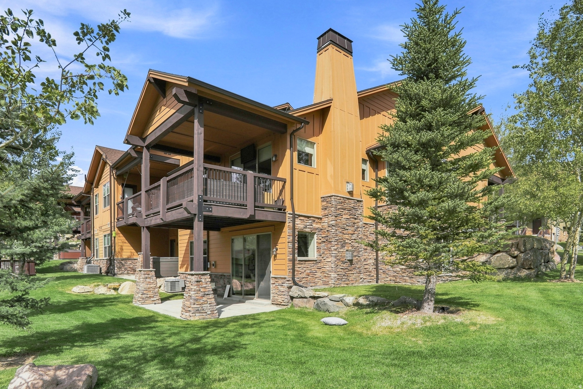 main property photo 27