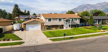 image of property with 5 Bed | 3 Bath | 2,672 Sqft