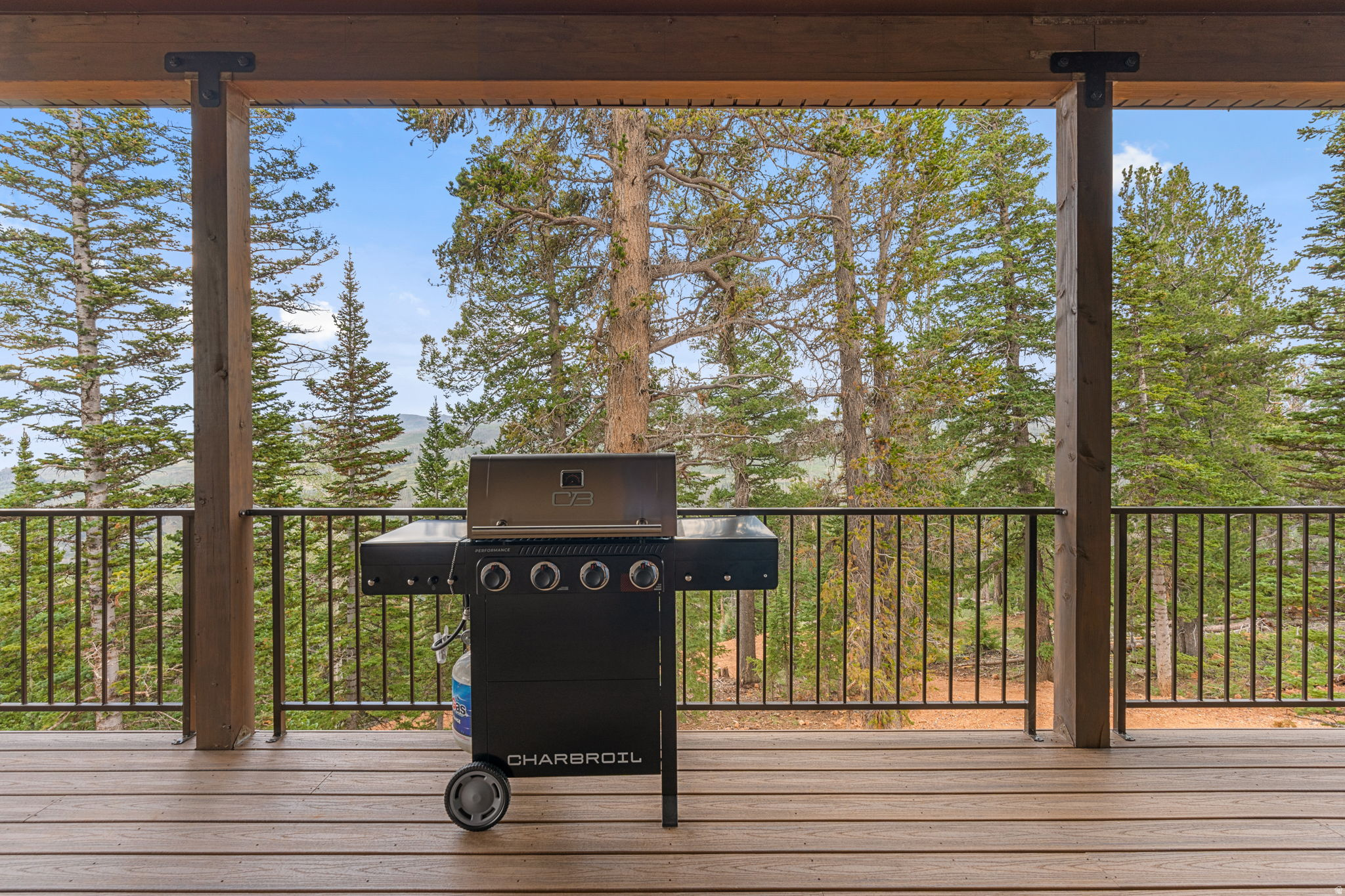 main property photo 36